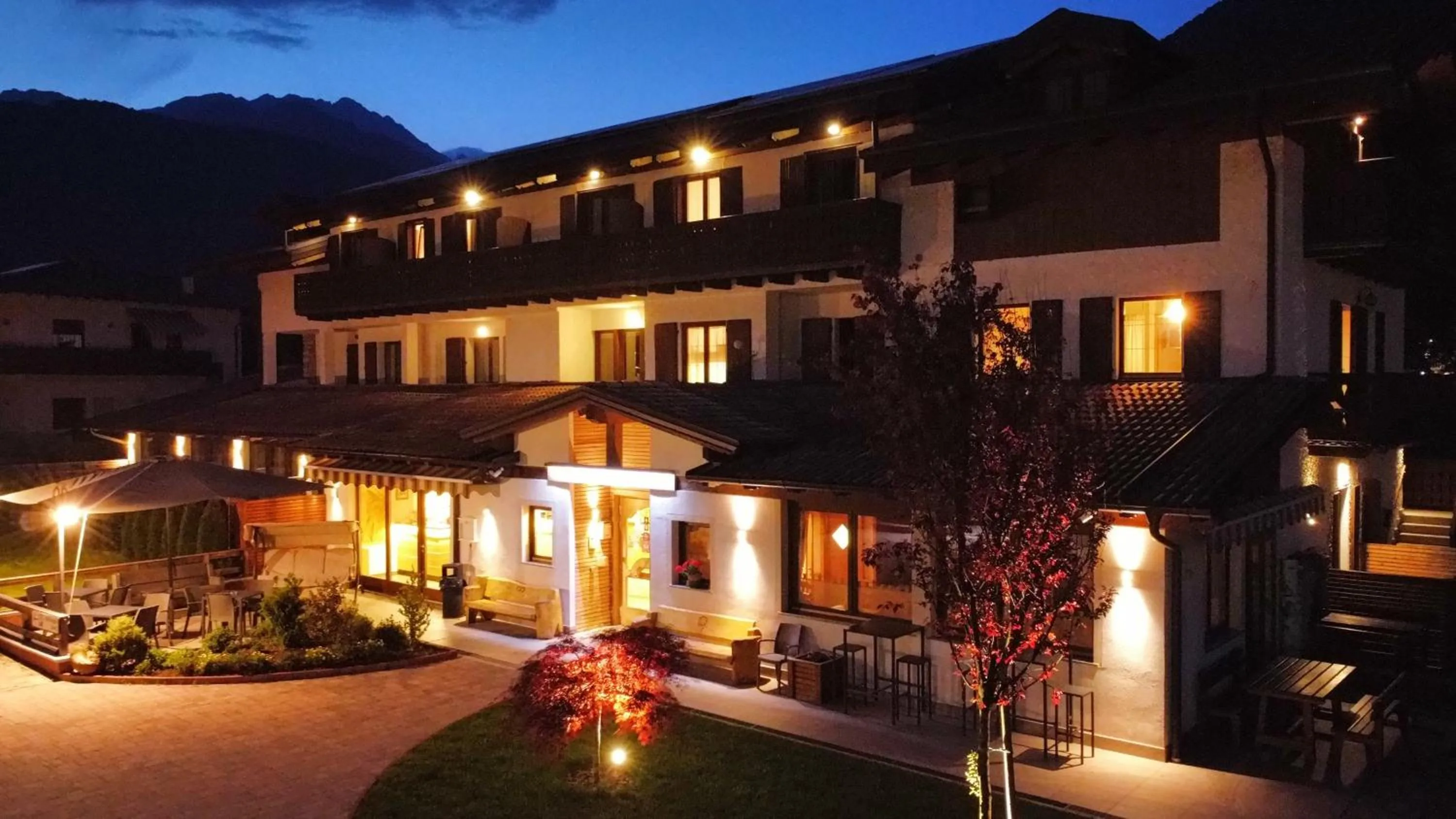 Property building in Hotel Garni My Ledro