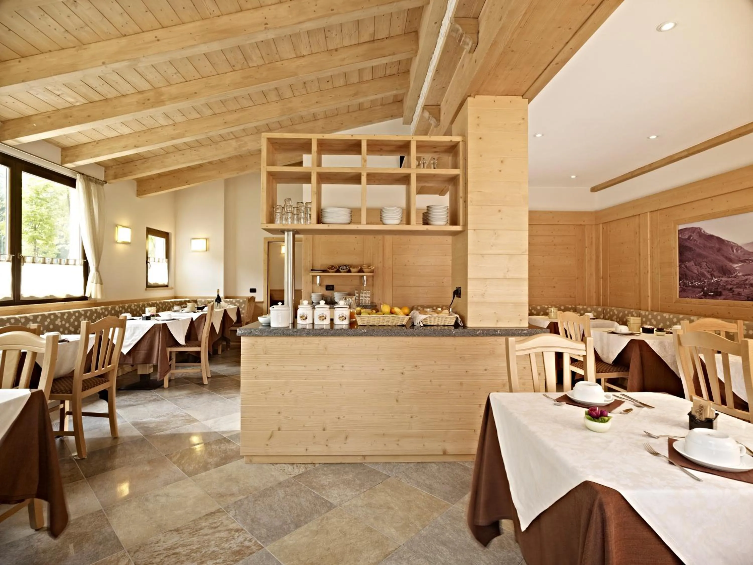 Restaurant/places to eat in Hotel Garni My Ledro