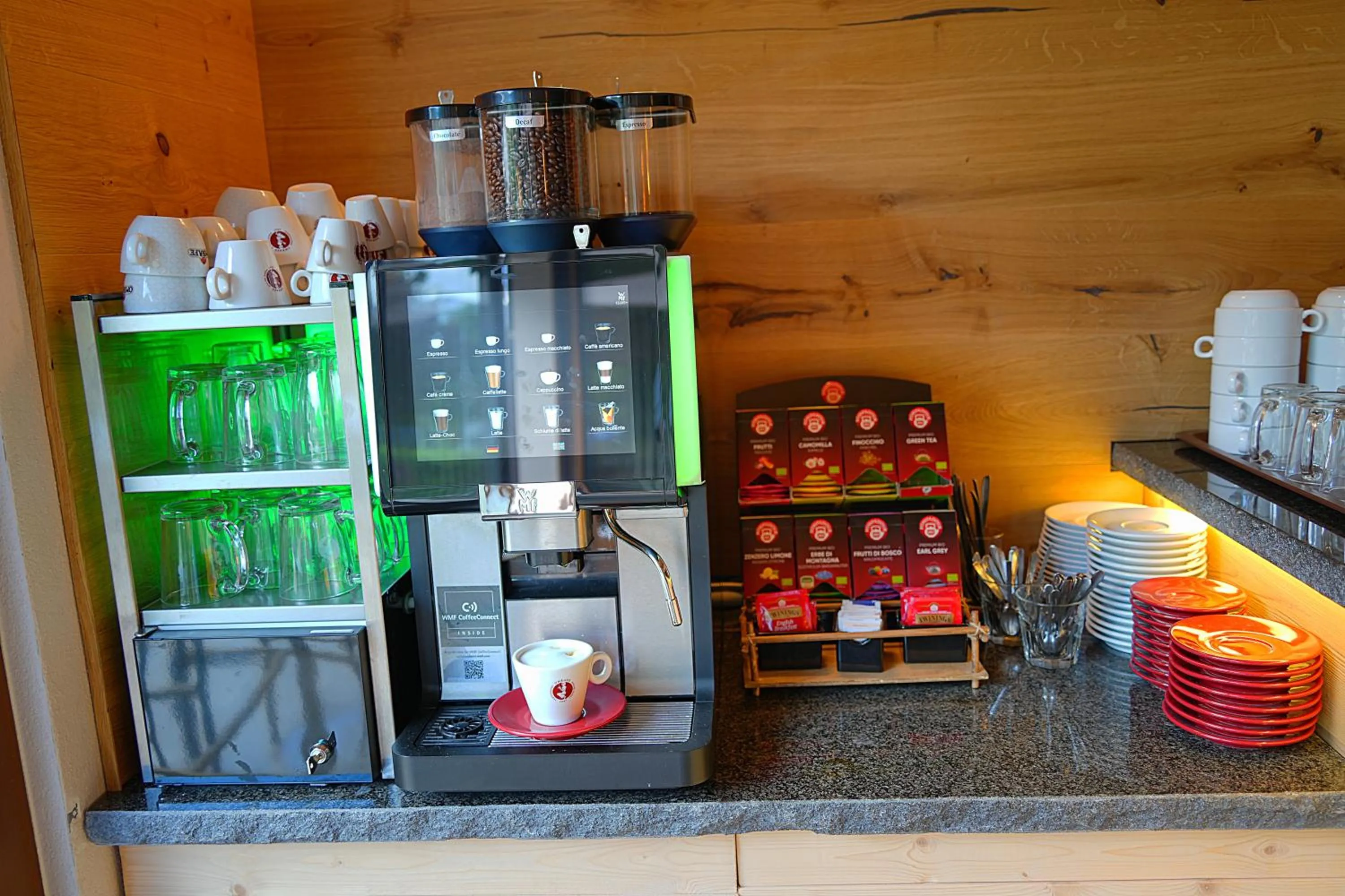 Breakfast in Hotel Garni My Ledro