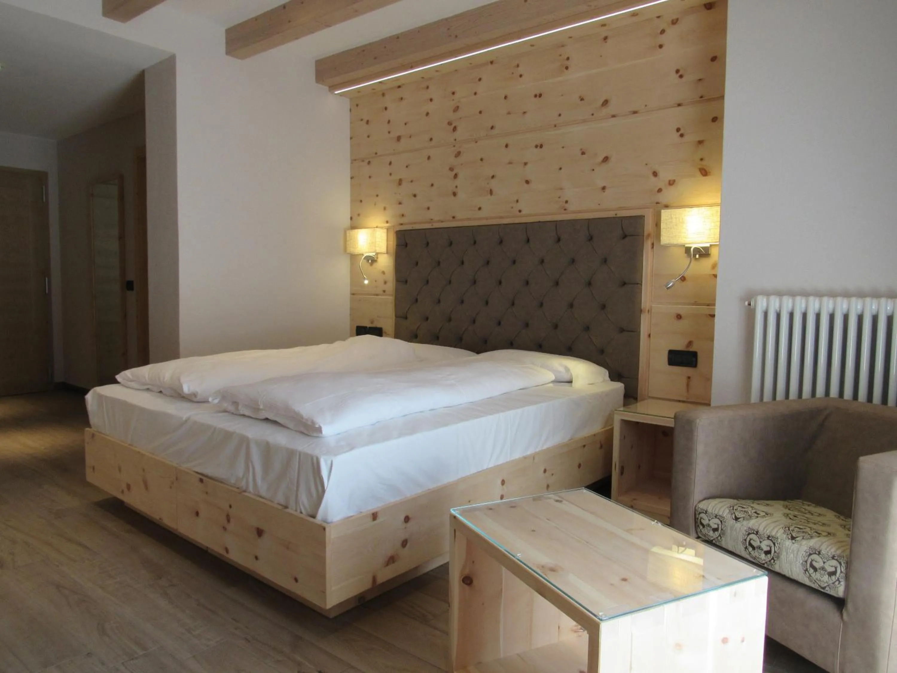 Photo of the whole room, Bed in Hotel Garni My Ledro