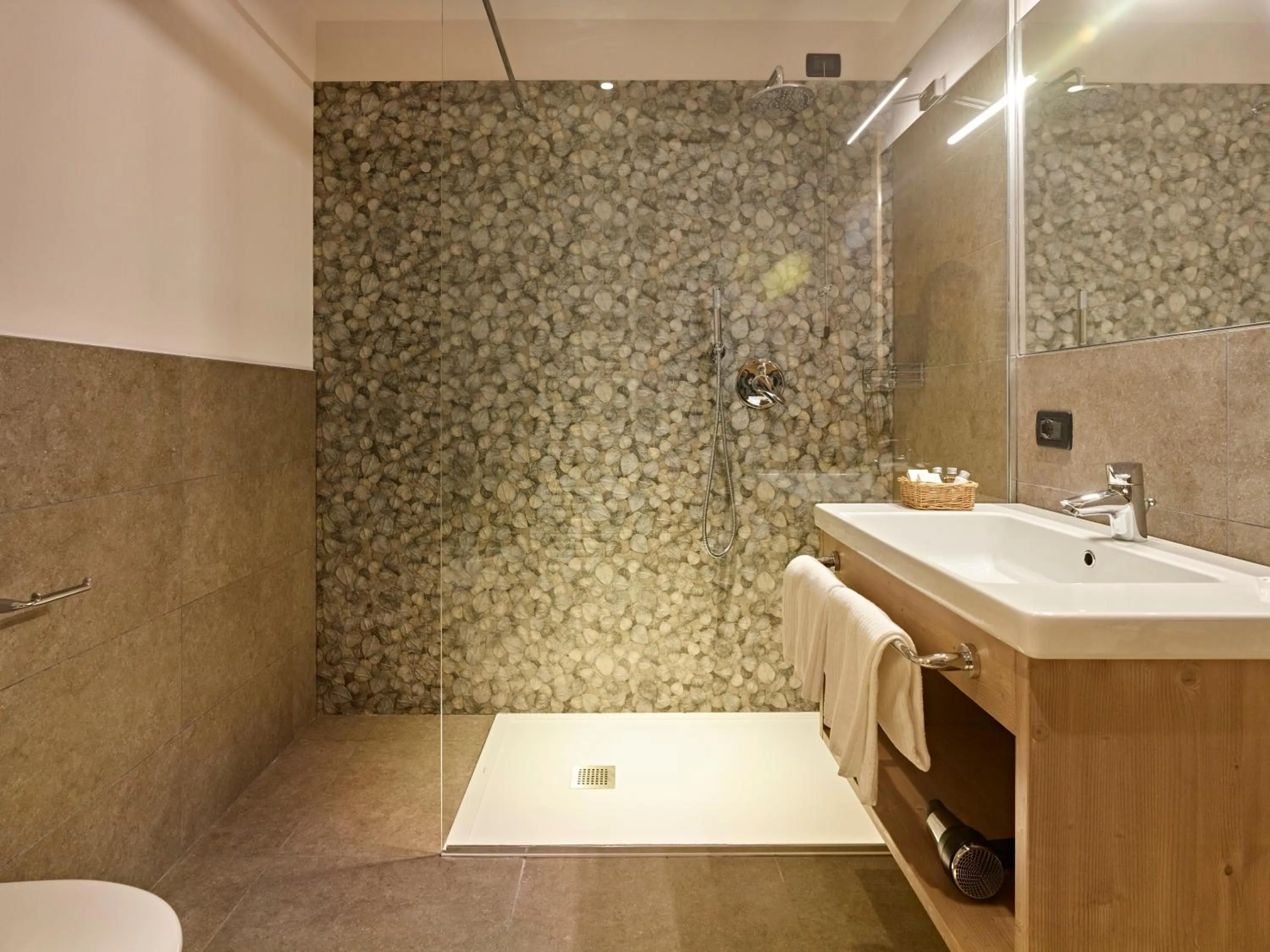 Bathroom in Hotel Garni My Ledro