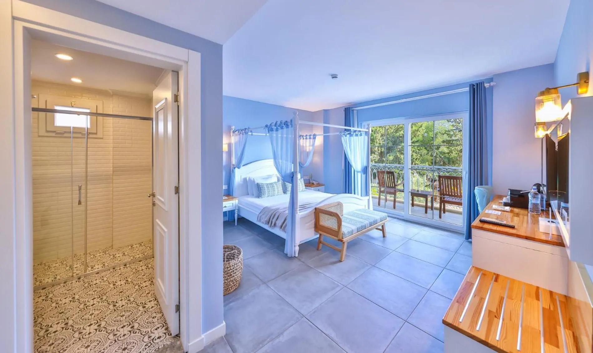 Photo of the whole room, Bed in Luvi Kaş Otel - Adults Only (+16)