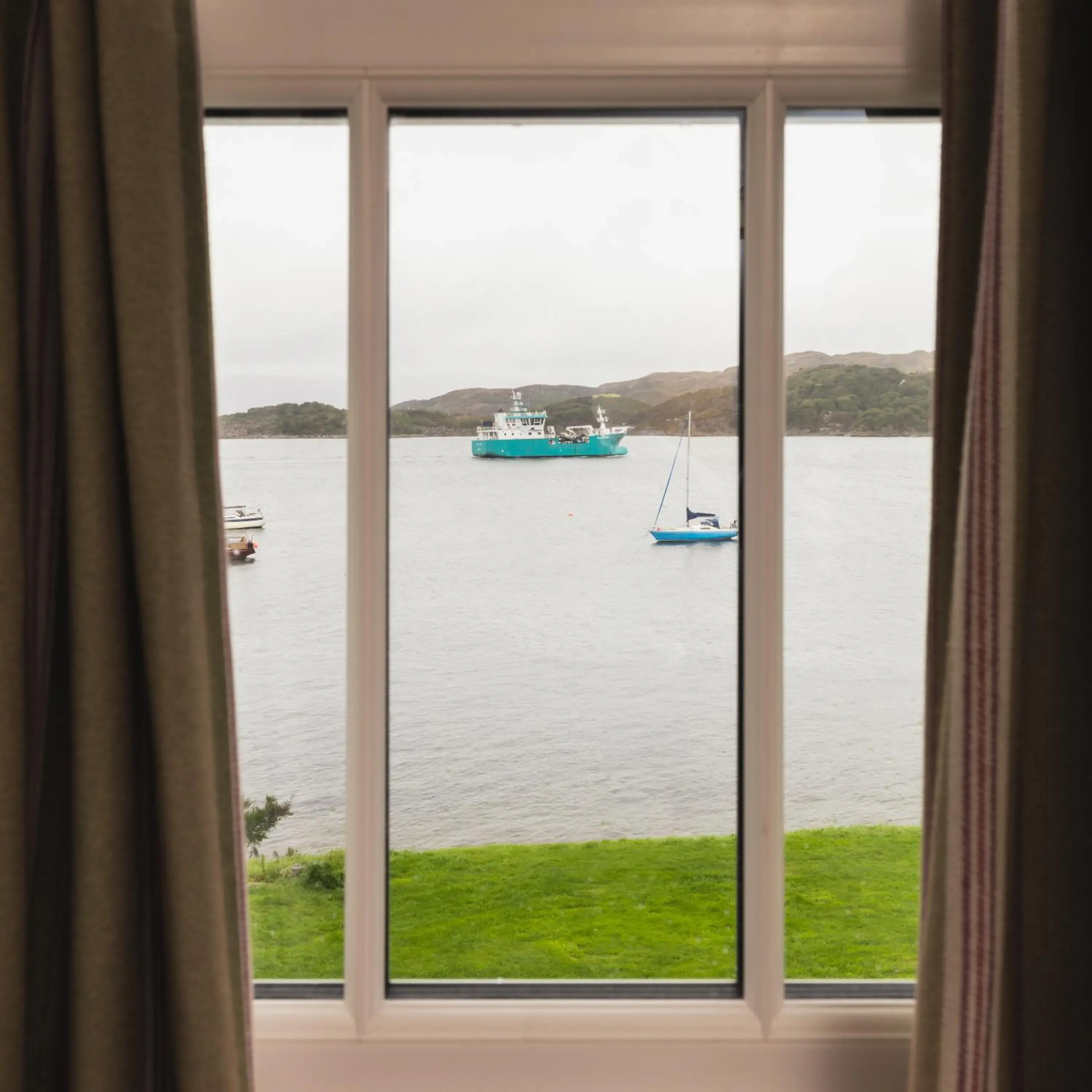 Single Room with Sea View in Kings Arms Hotel - A Bespoke Hotel Single Room with Sea View in Kings Arms Hotel - A Bespoke Hotel