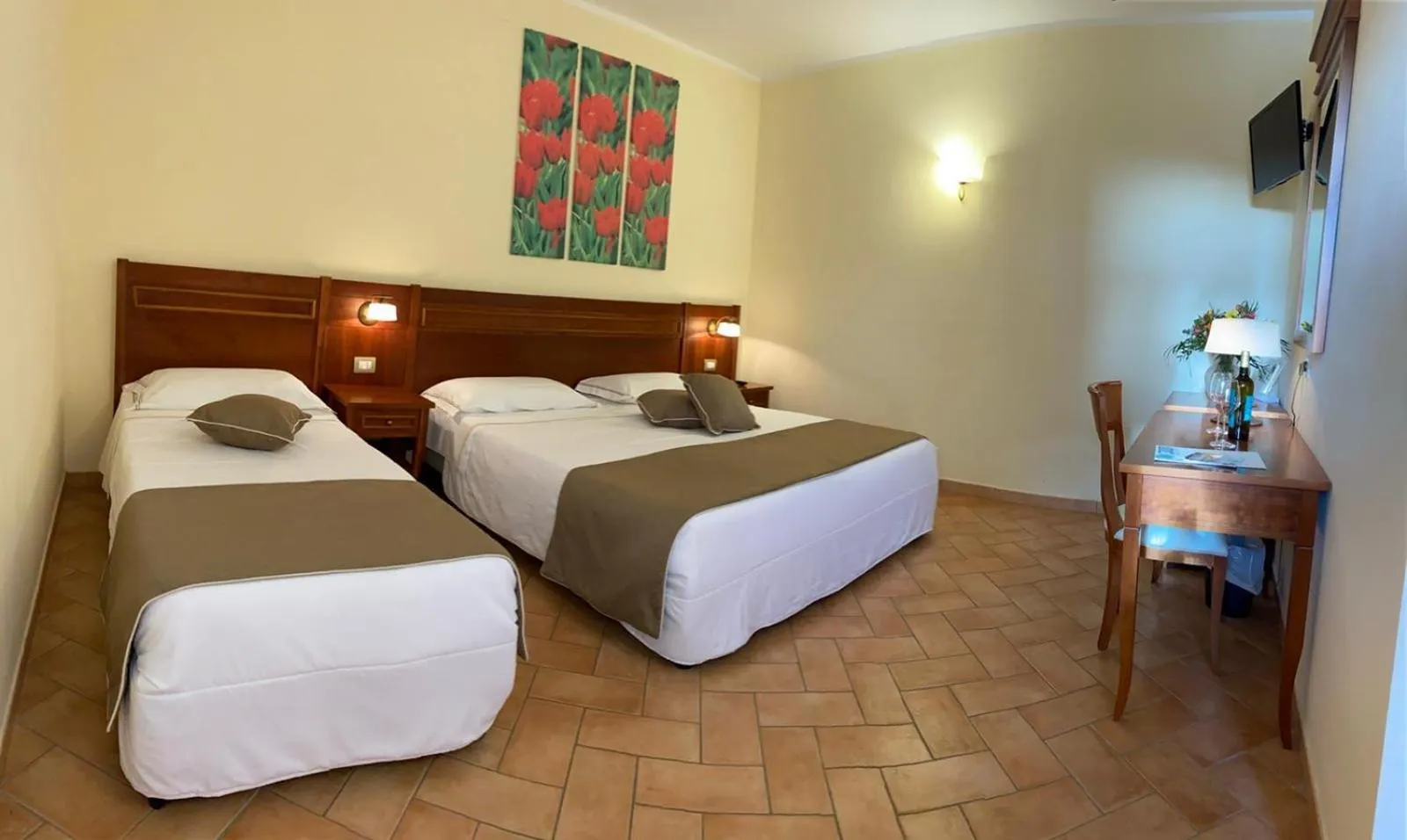 Bedroom, Bed in Hotel Ristorante Le Querciolaie dei Ricci