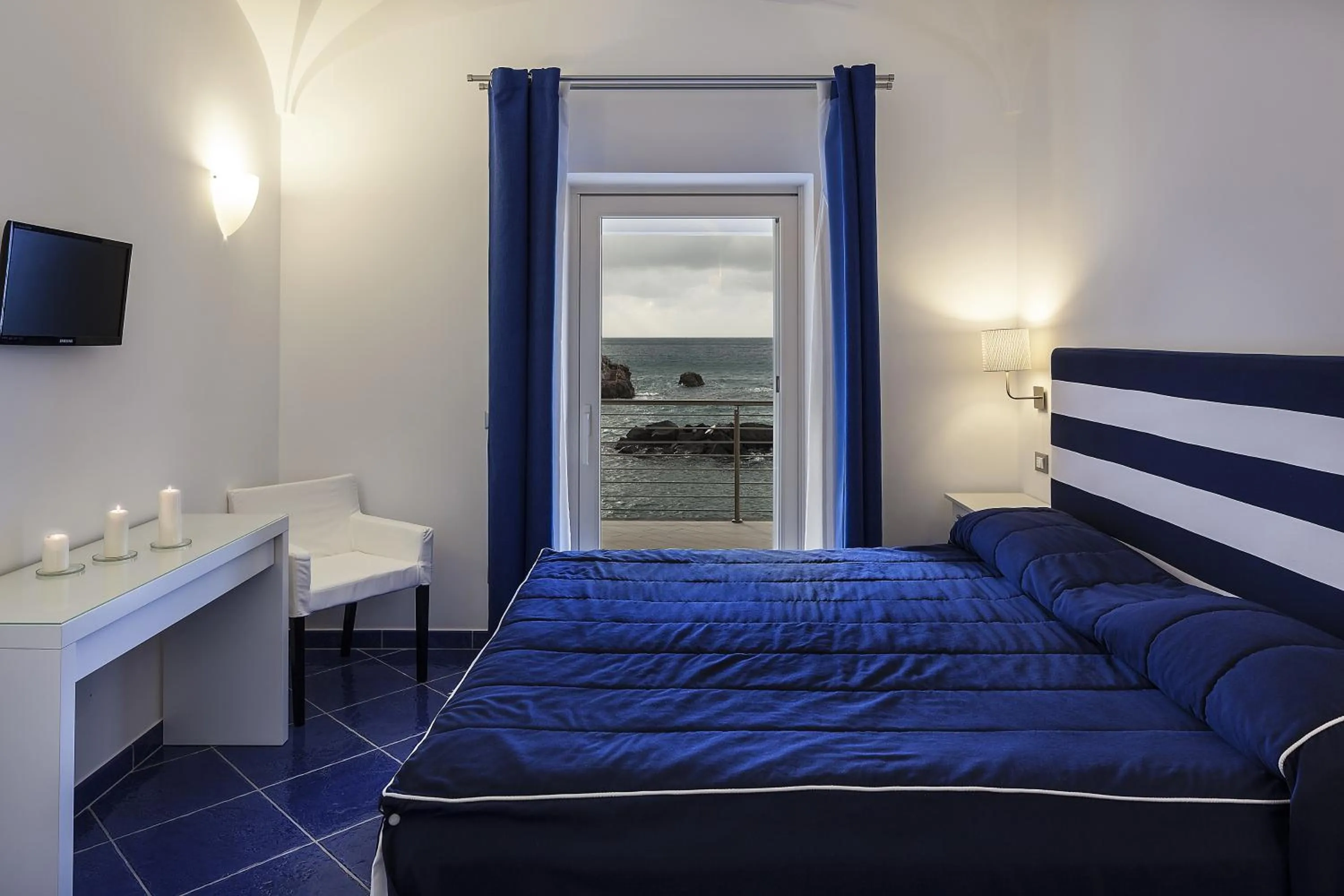 Bedroom, Bed in Ischia Blu Resort
