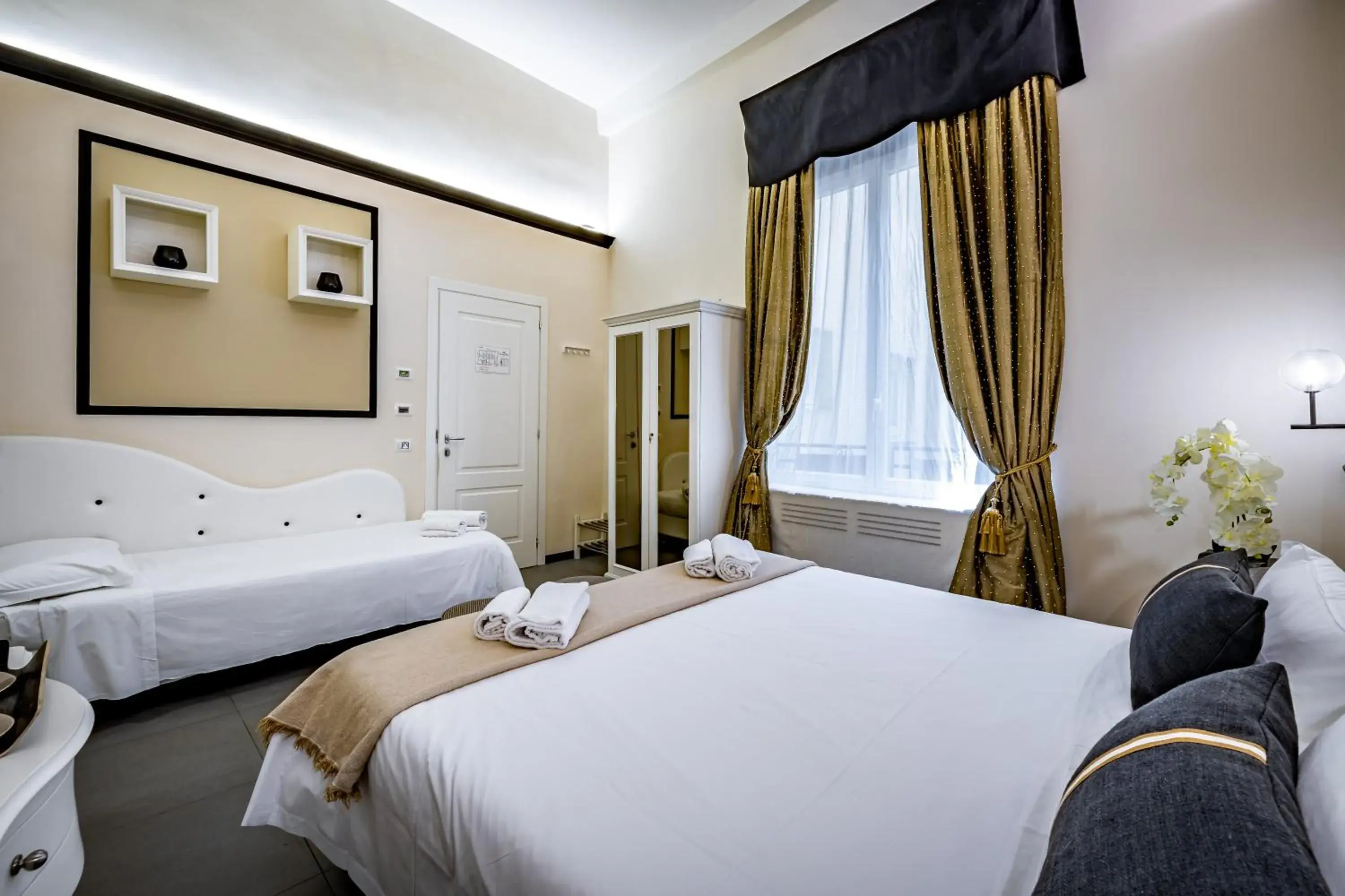 Photo of the whole room, Bed in Boutique Hotel La Casa di Morfeo Photo of the whole room, Bed in Boutique Hotel La Casa di Morfeo