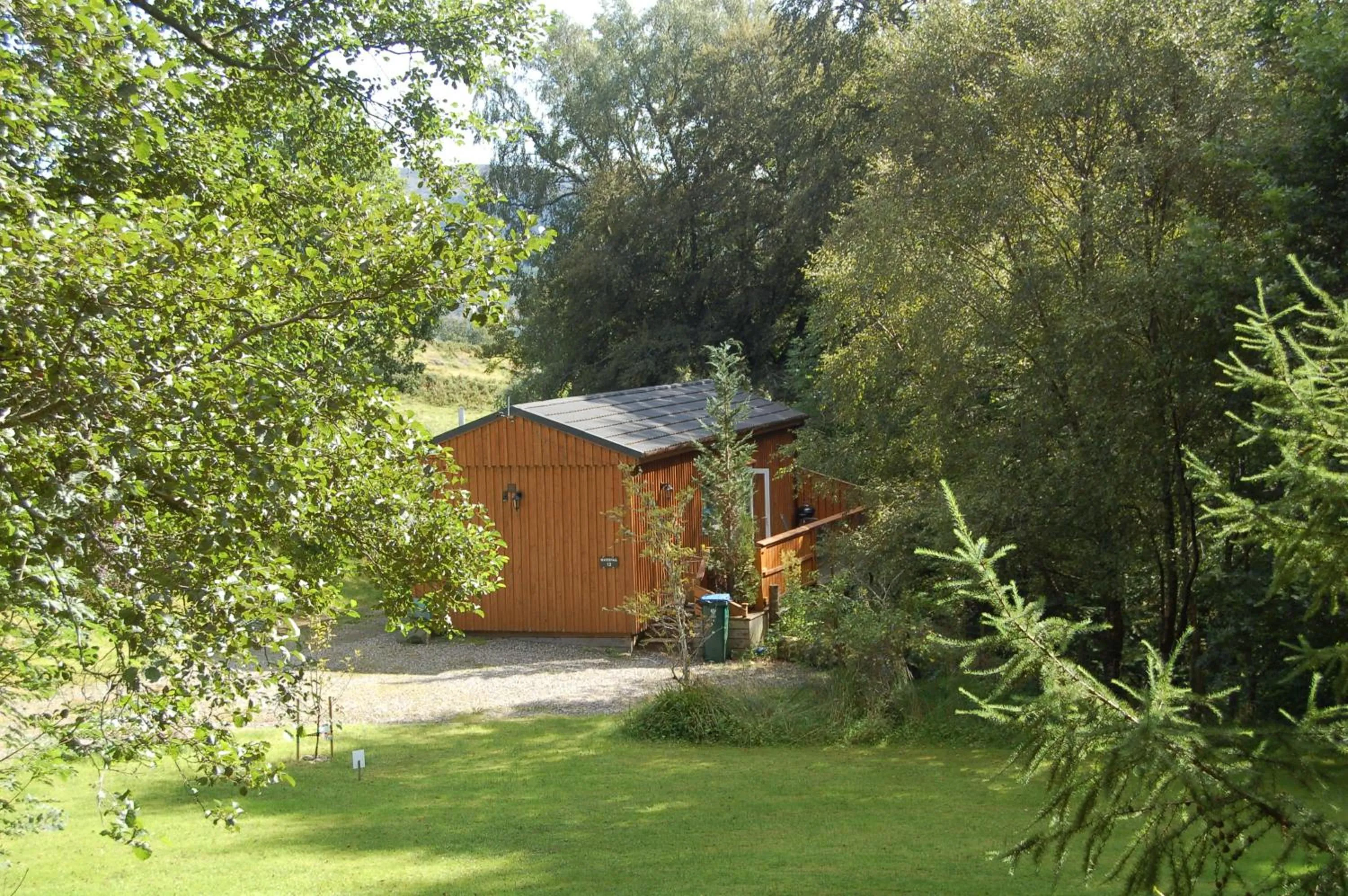 Waterfall Lodge - private waterfall and sauna