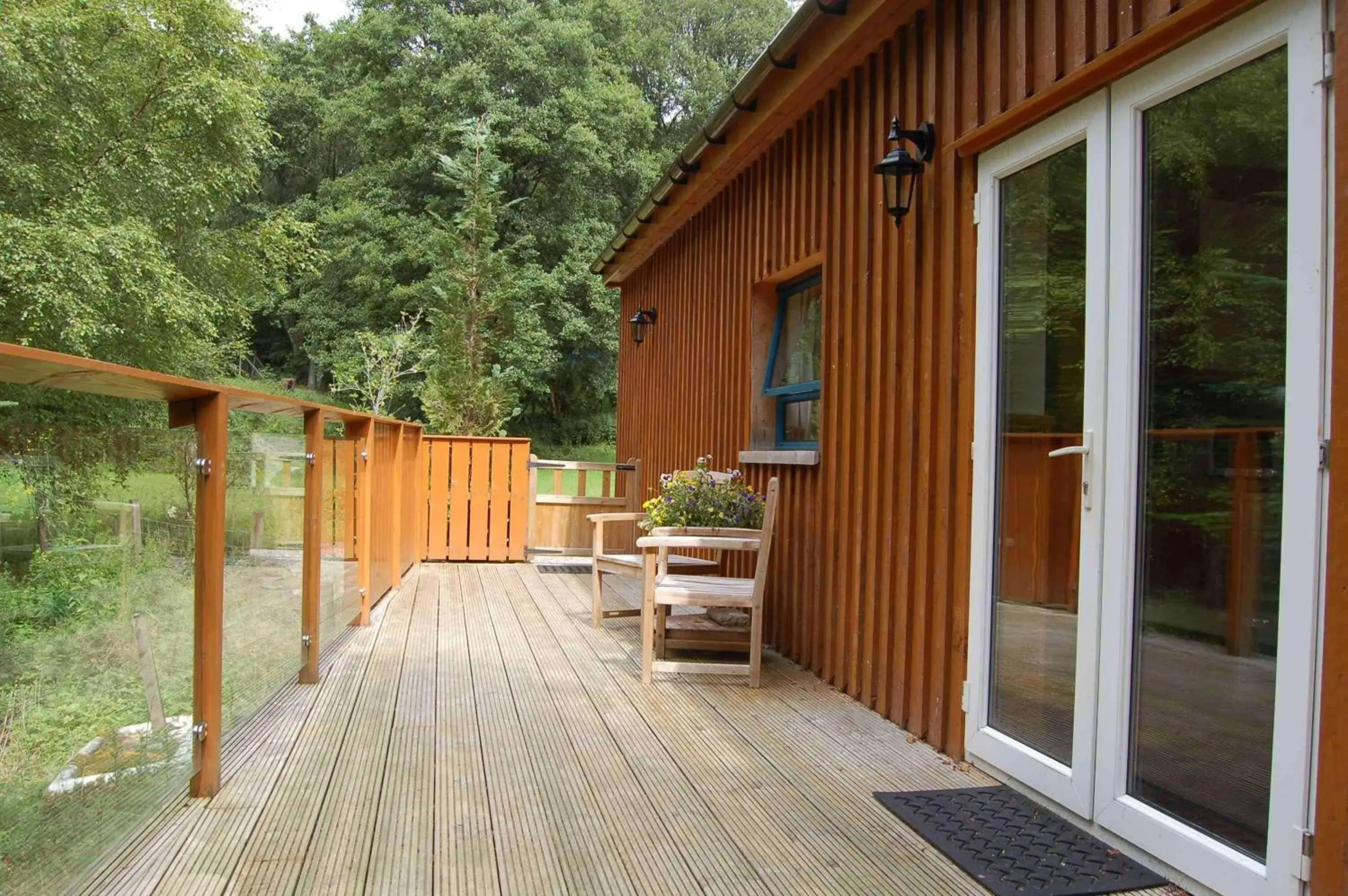 Waterfall Lodge - private waterfall and sauna Waterfall Lodge - private waterfall and sauna