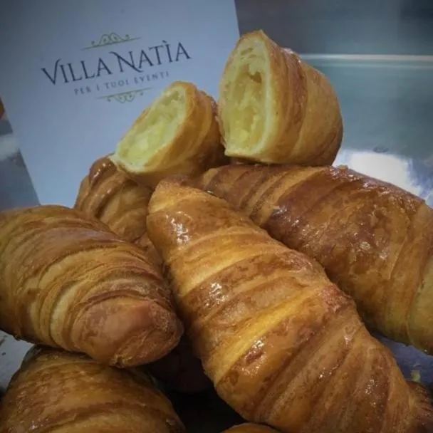 Breakfast in Villa Natia