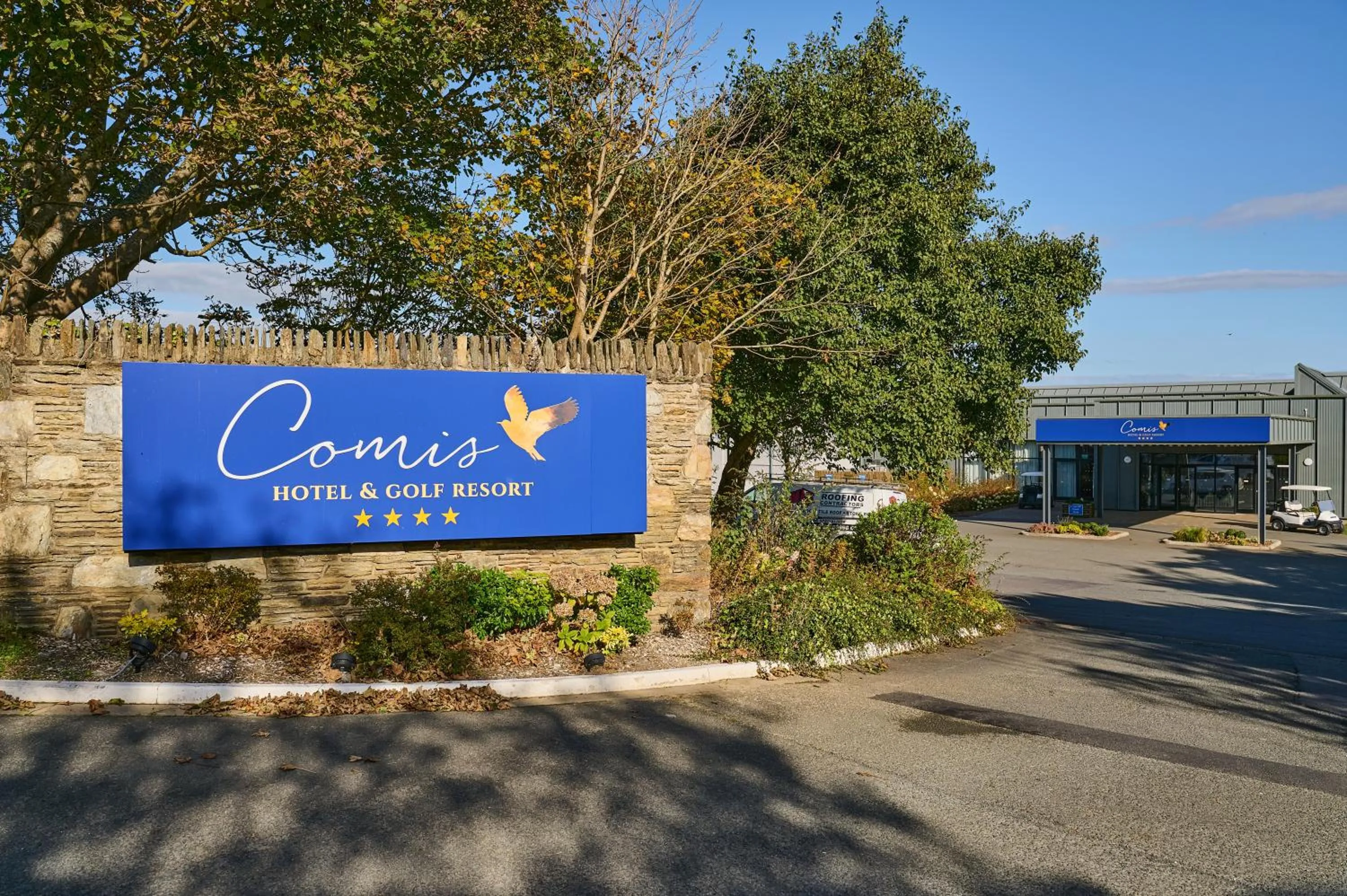 Property building in Comis Hotel & Golf Resort