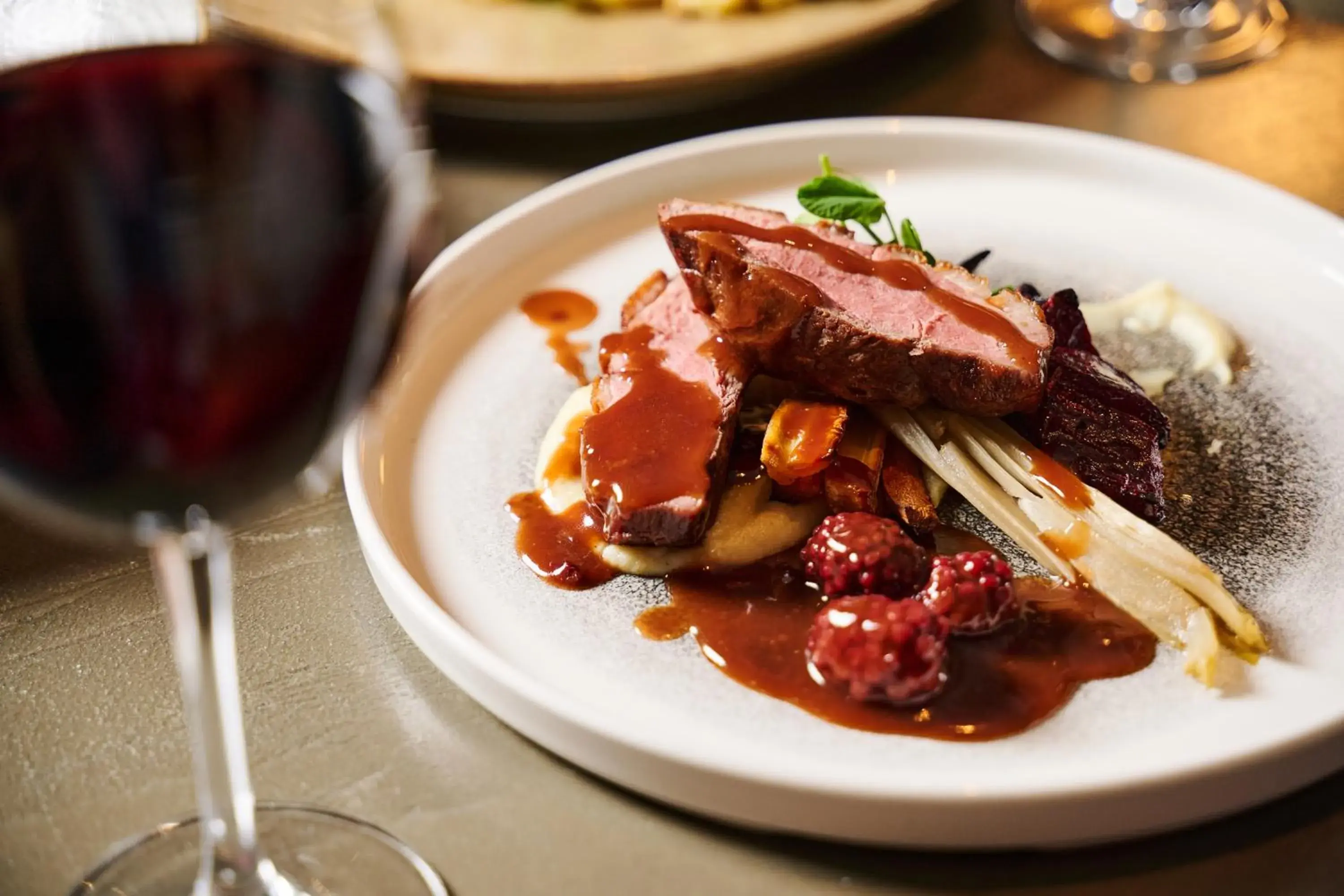 Restaurant/places to eat in Comis Hotel & Golf Resort Restaurant/places to eat in Comis Hotel & Golf Resort