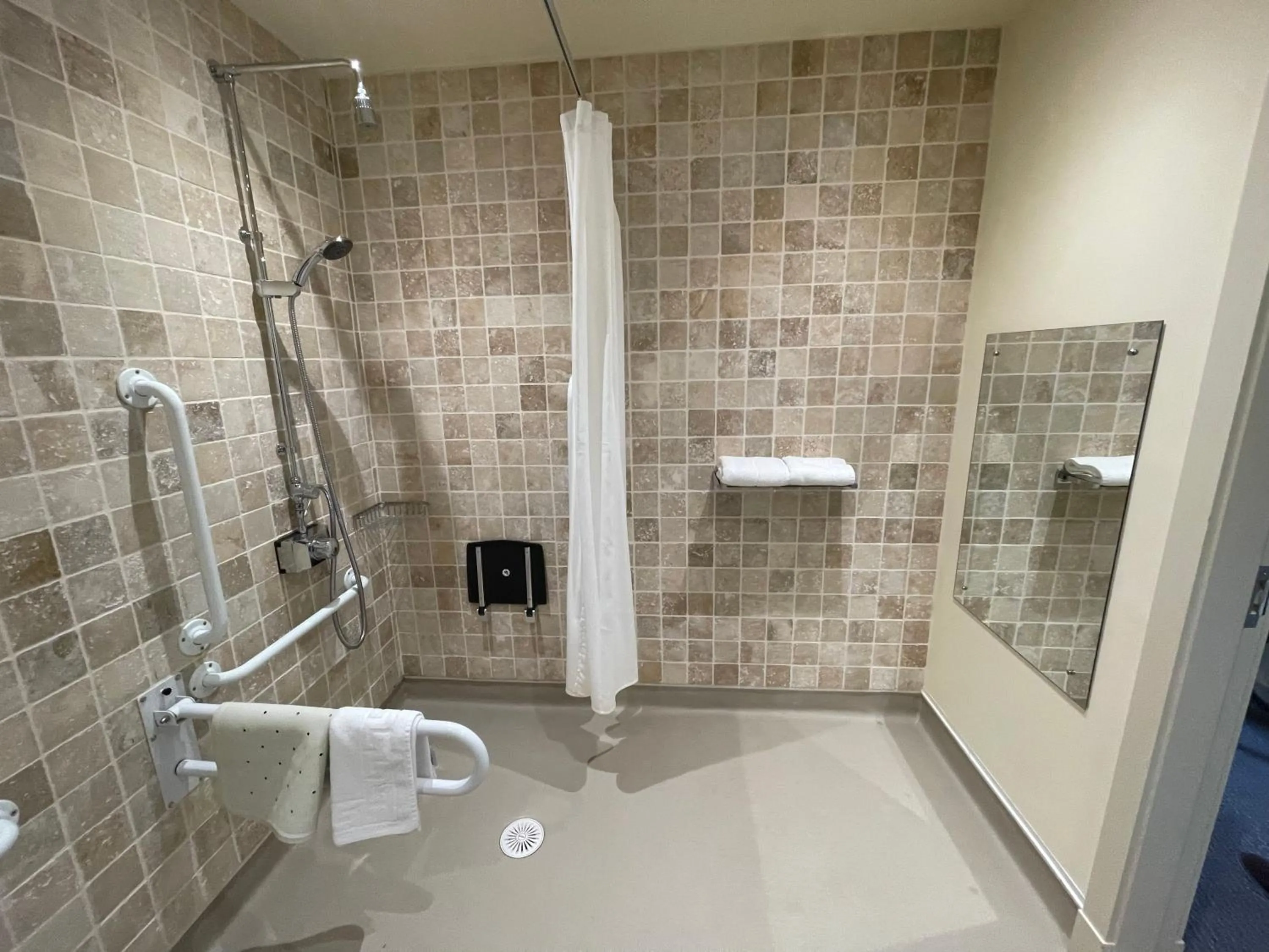 Bathroom in Comis Hotel & Golf Resort