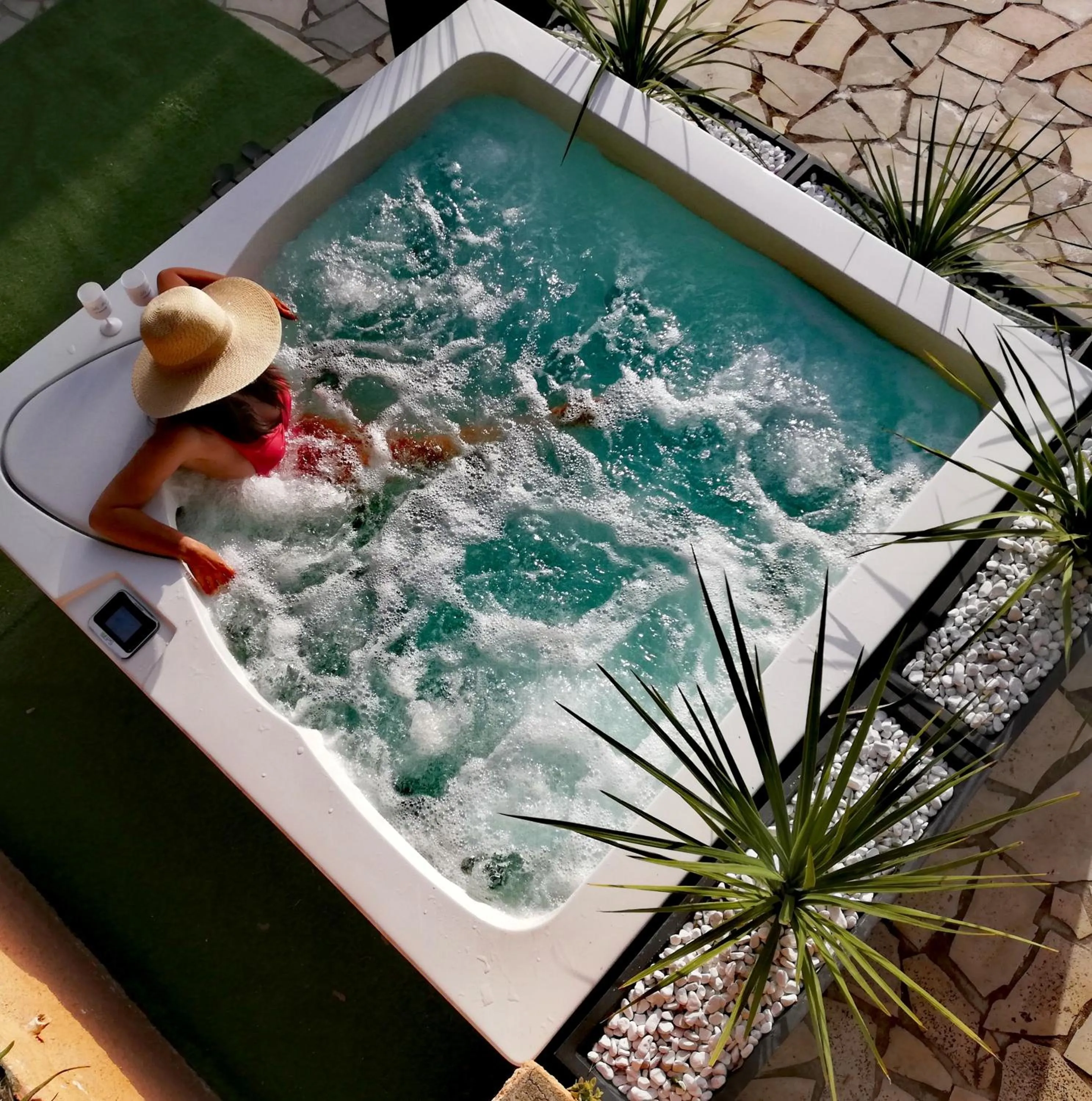 Hot Tub in Chambre d'hôtes La Potinière