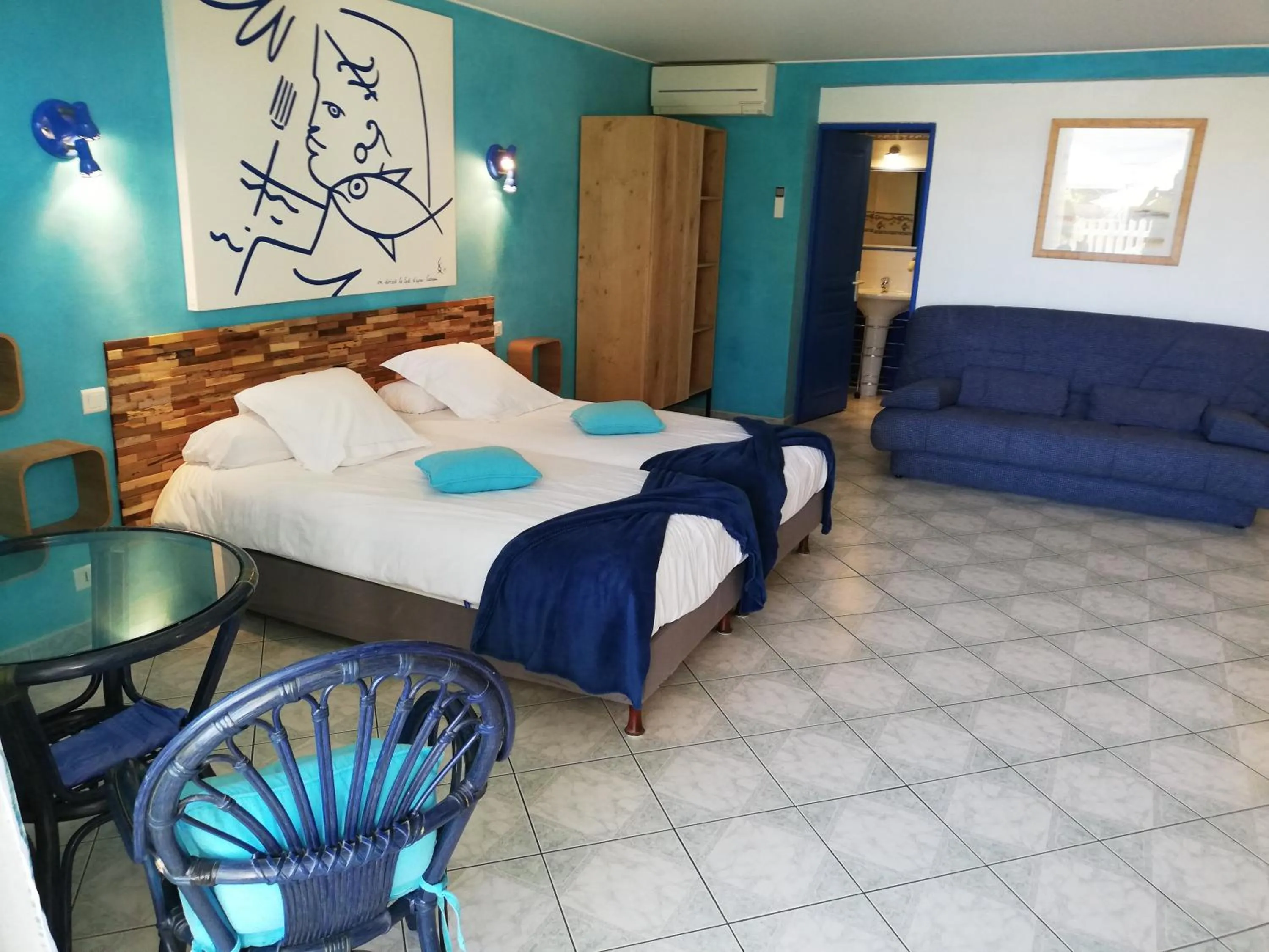 Photo of the whole room, Bed in Chambre d'hôtes La Potinière