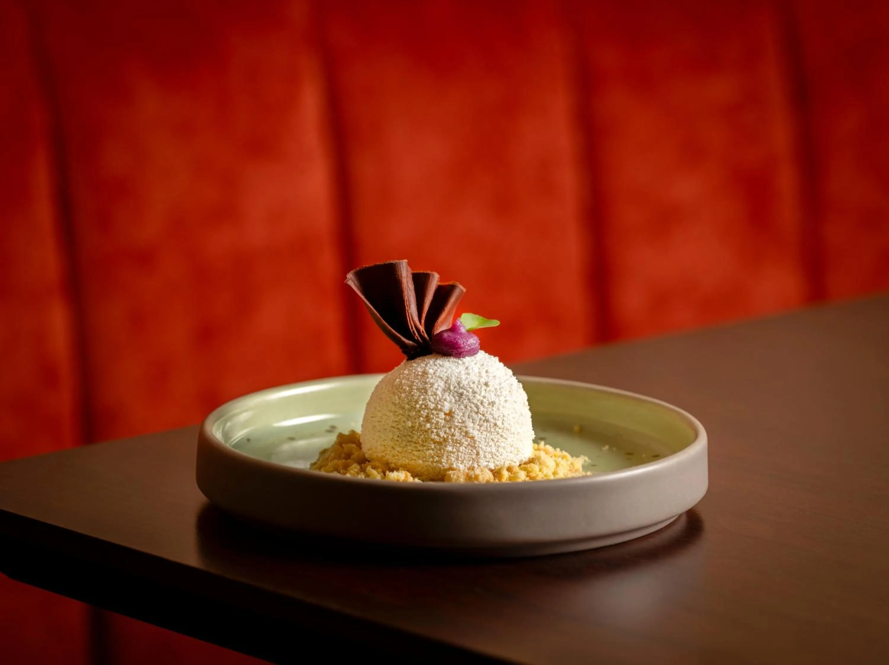 Restaurant/places to eat in Taj 51 Buckingham Gate Suites and Residences