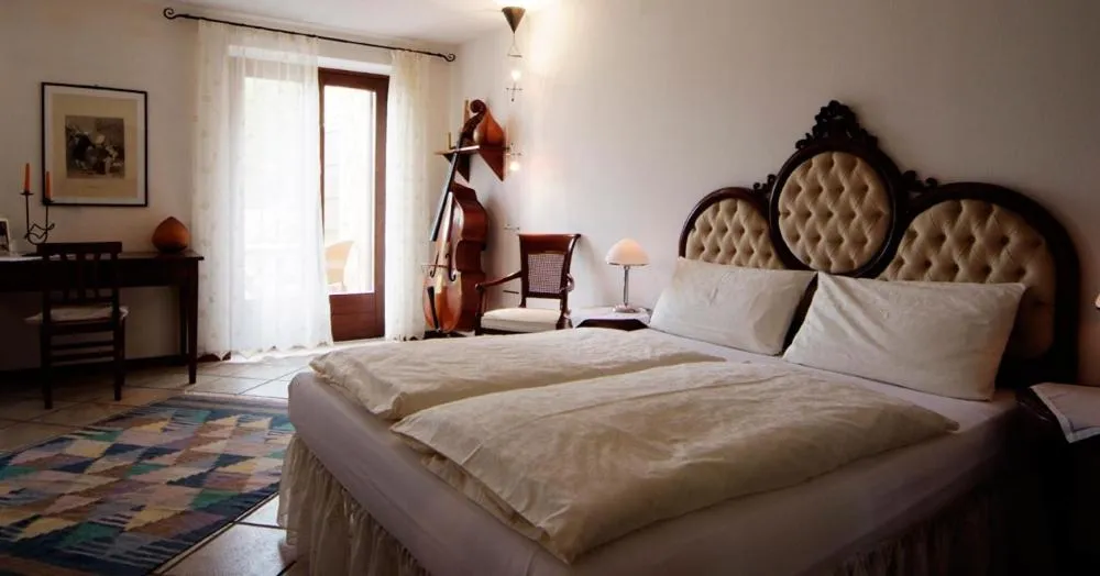 Photo of the whole room, Bed in B&B Romy Rocker