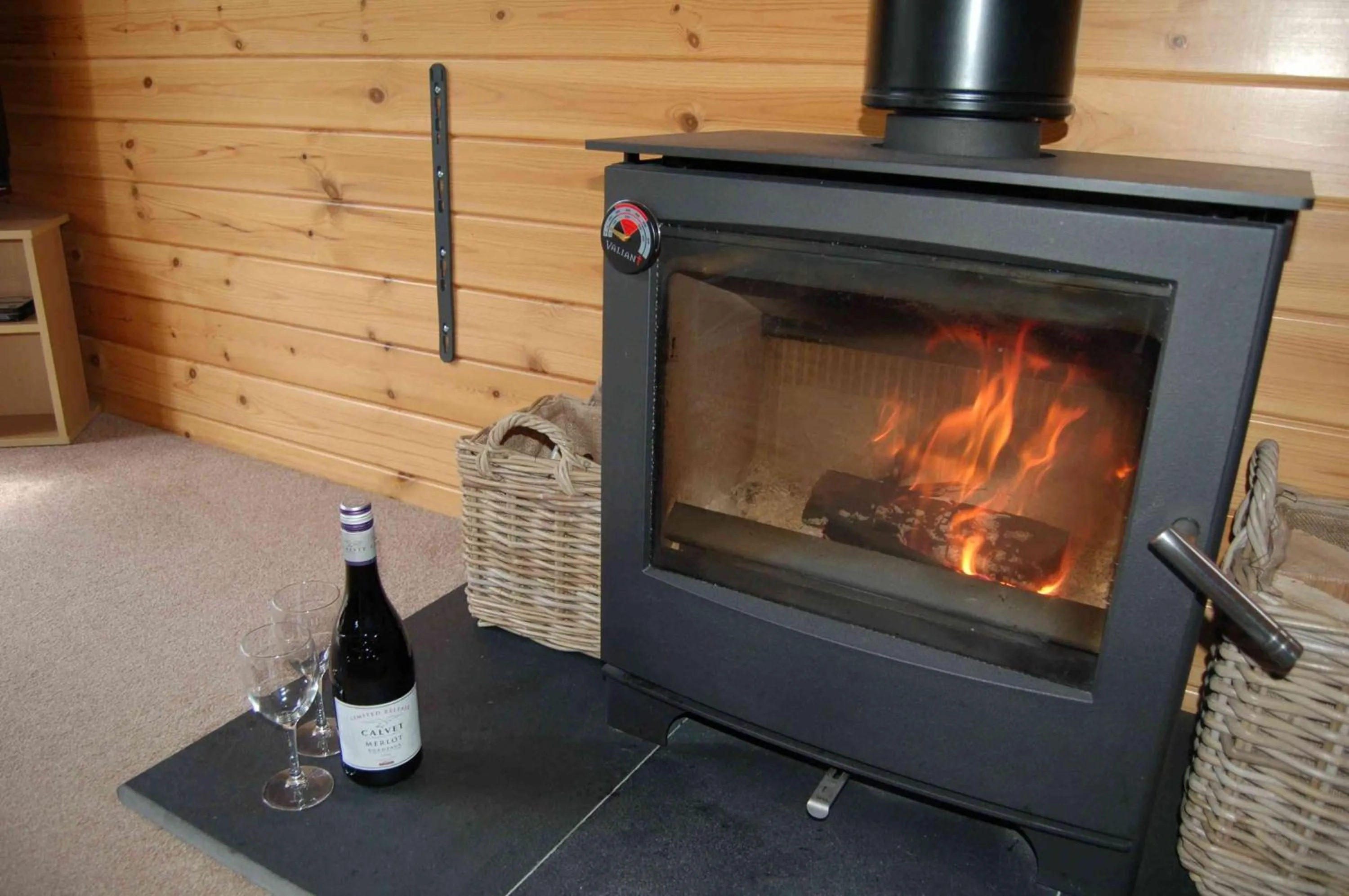 Luxury woodland Alder Lodge