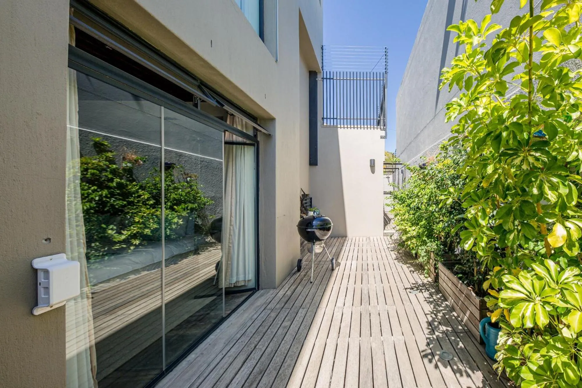 Property building in Rhine Stone