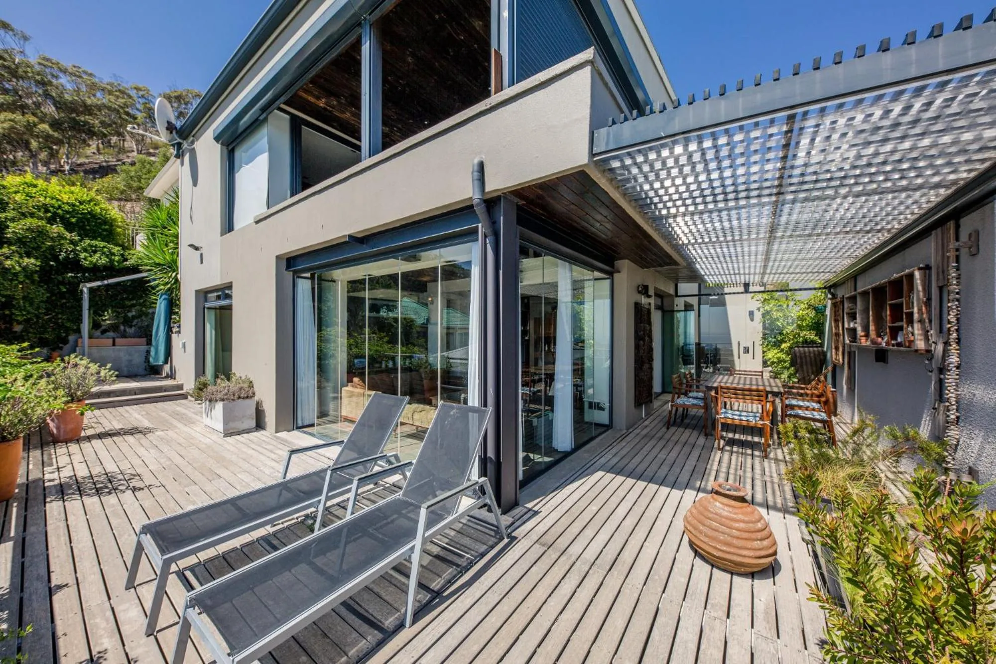 Property building in Rhine Stone