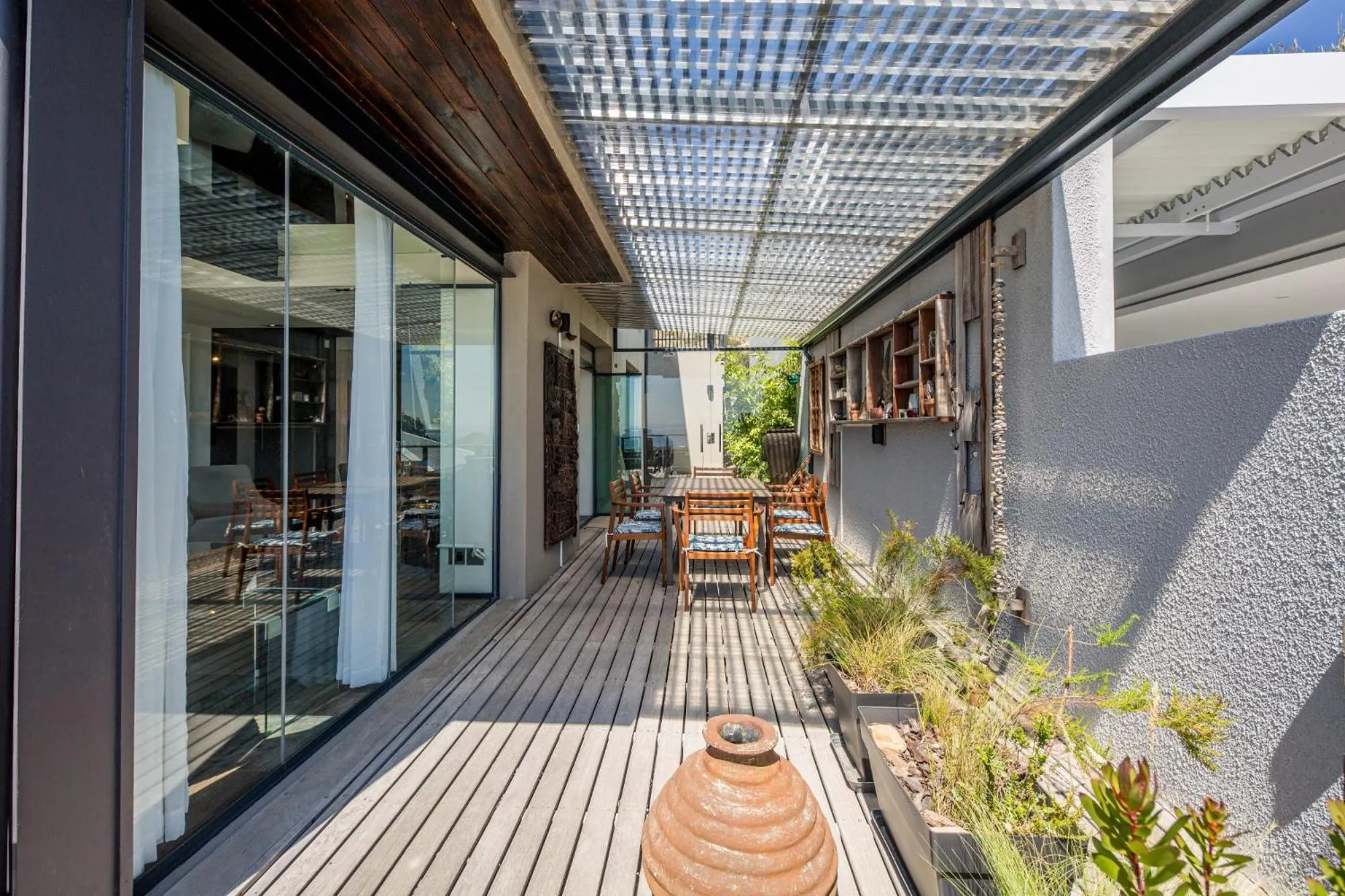 Balcony/Terrace in Rhine Stone