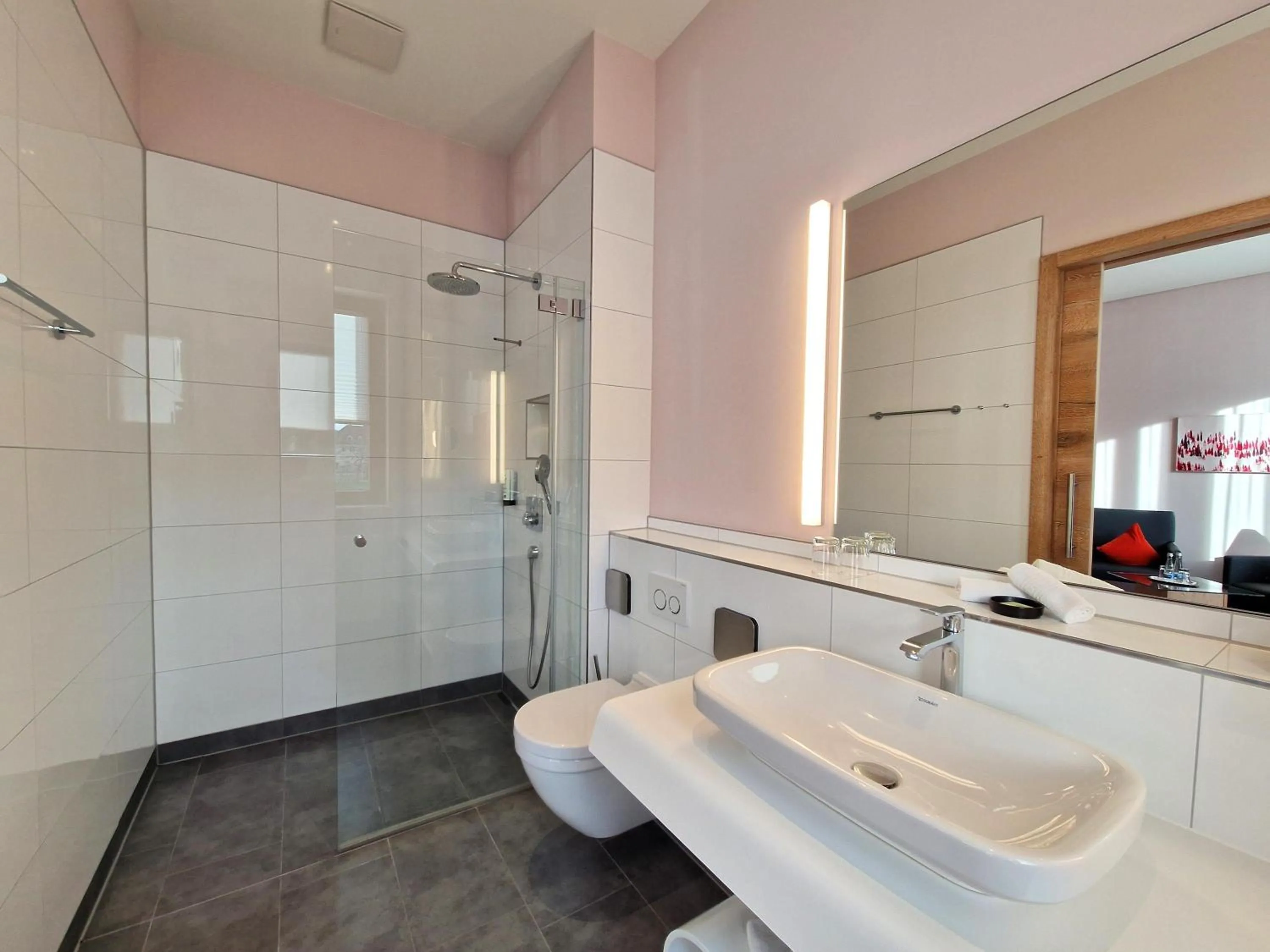 Shower in Mosers Blume Relax & Genuss Hotel