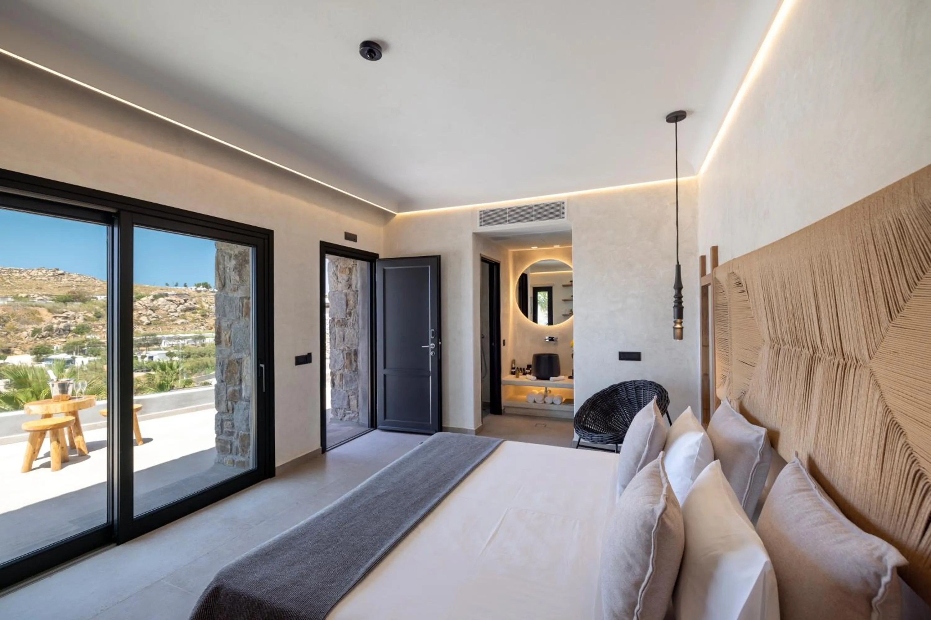 Photo of the whole room, Bed in Tropicana Hotel , Suites & Villas Mykonos
