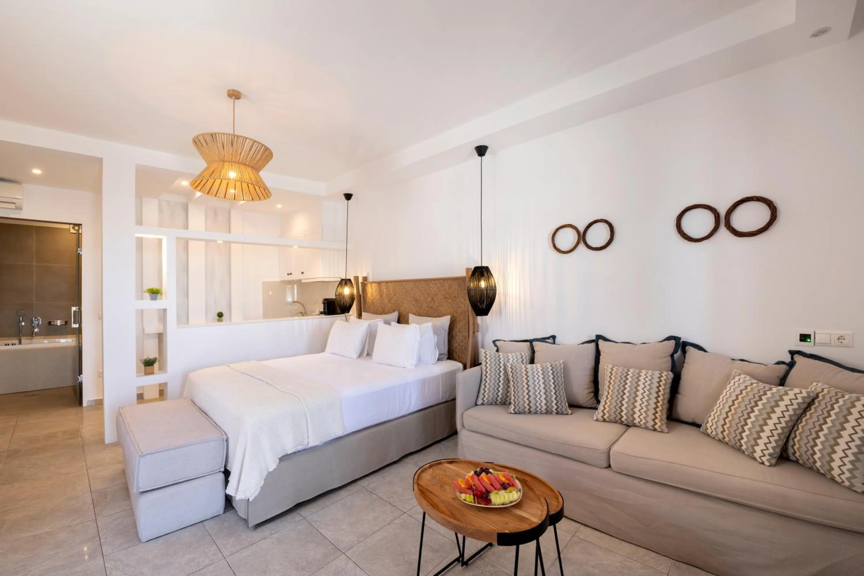 Photo of the whole room, Bed in Tropicana Hotel , Suites & Villas Mykonos