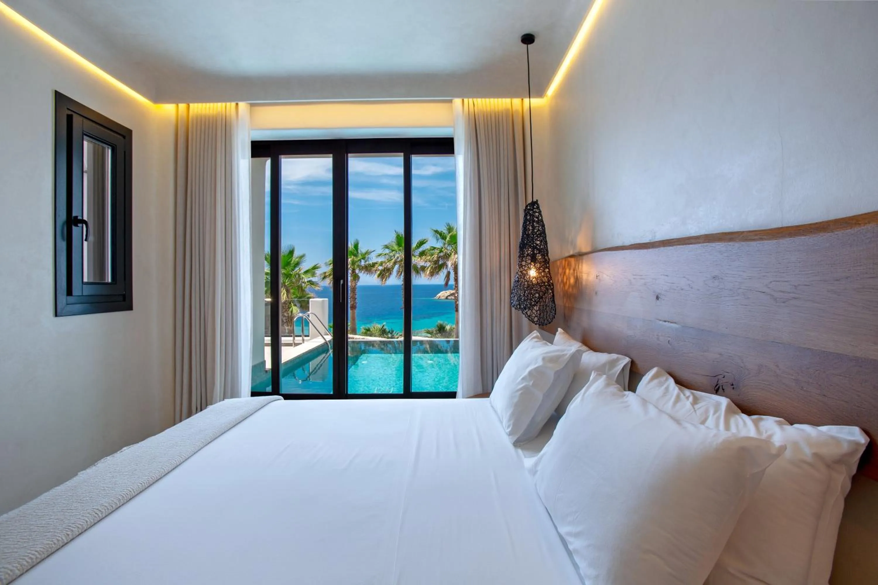 Sea view, Bed in Tropicana Hotel , Suites & Villas Mykonos