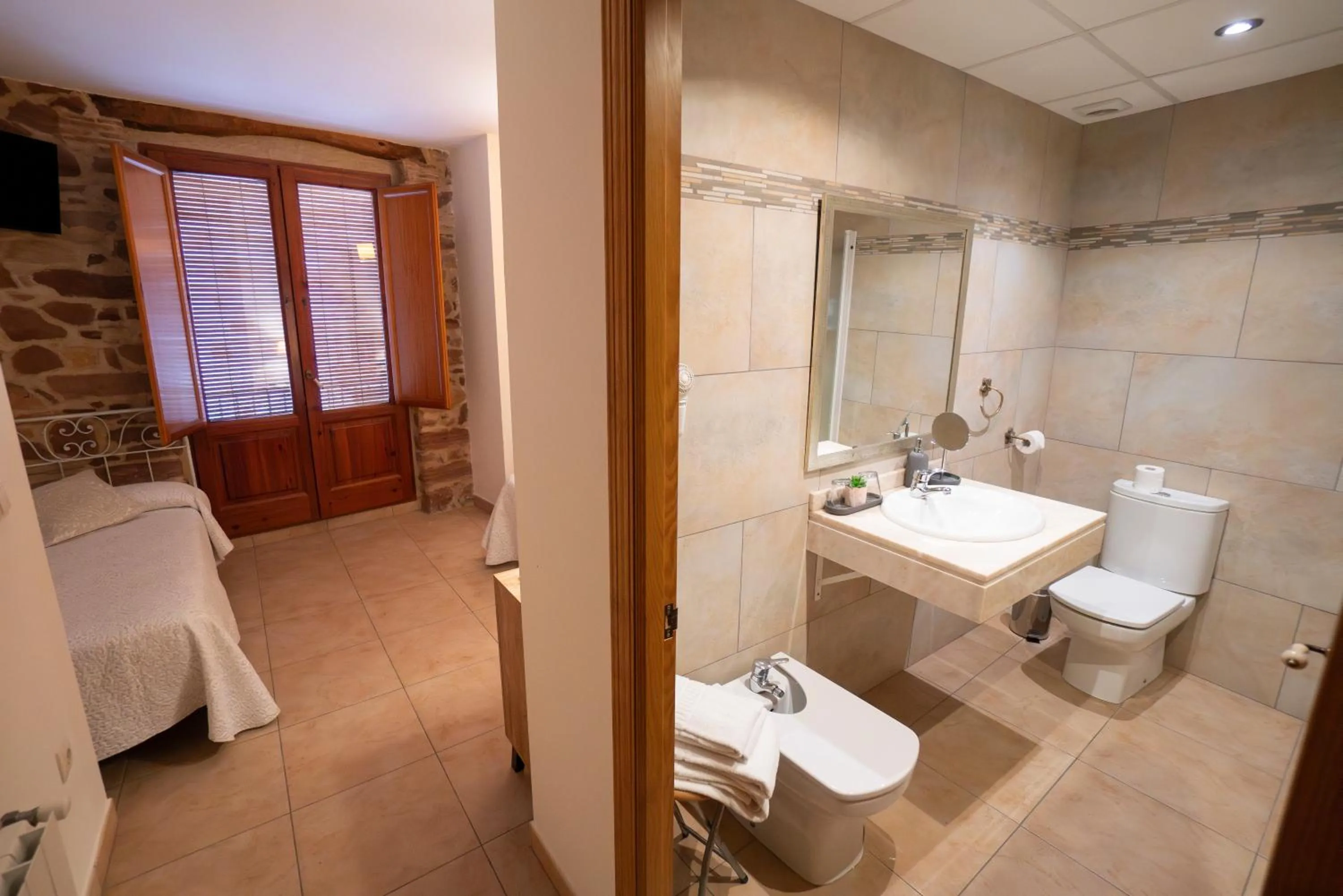 Toilet in Hotel Rural L'Antic Portal