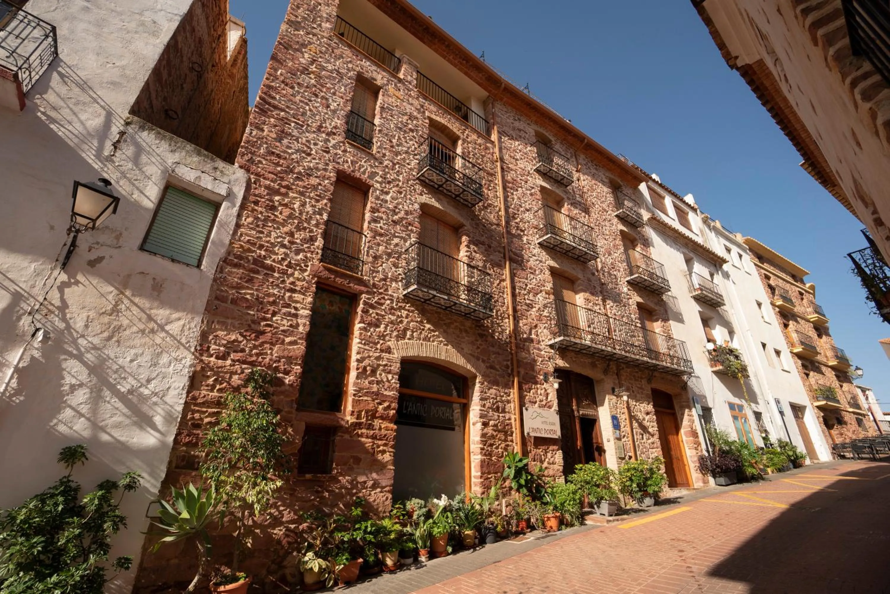 Property building in Hotel Rural L'Antic Portal