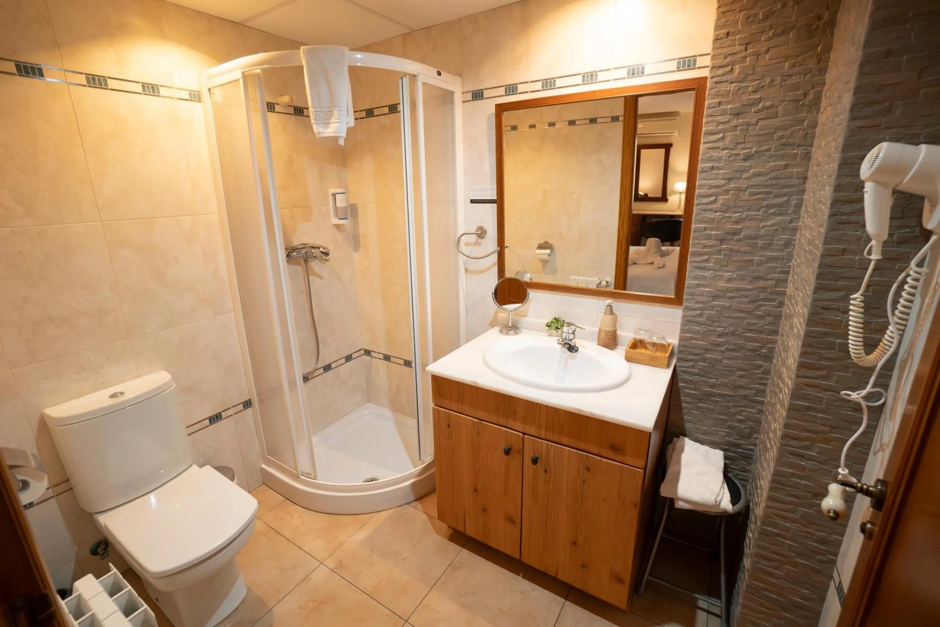 Shower in Hotel Rural L'Antic Portal