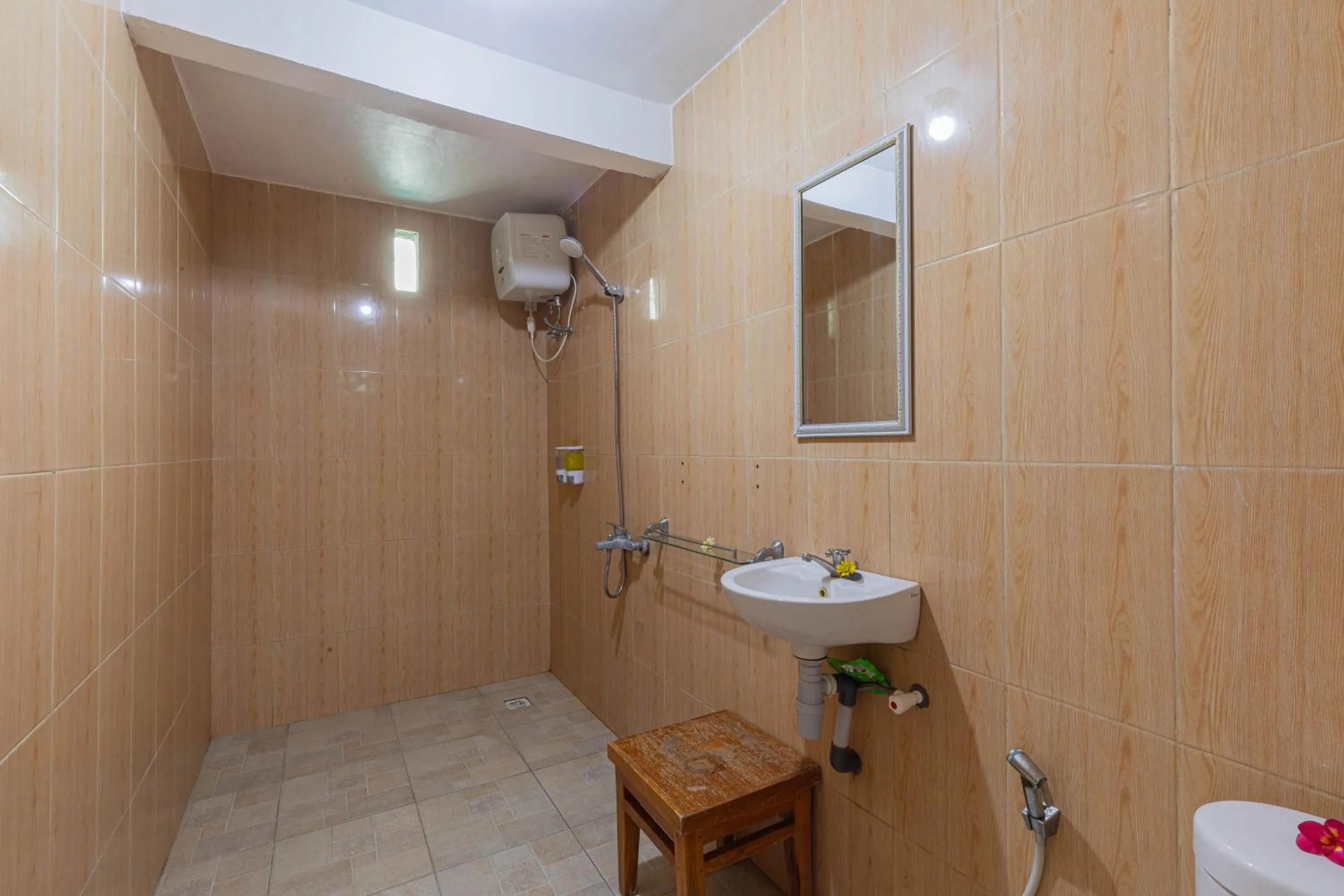 Bathroom in Swan Beach Inn