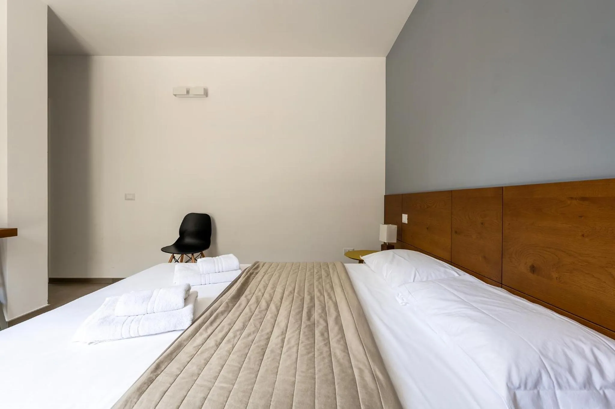 Photo of the whole room, Bed in Serafini Rooms