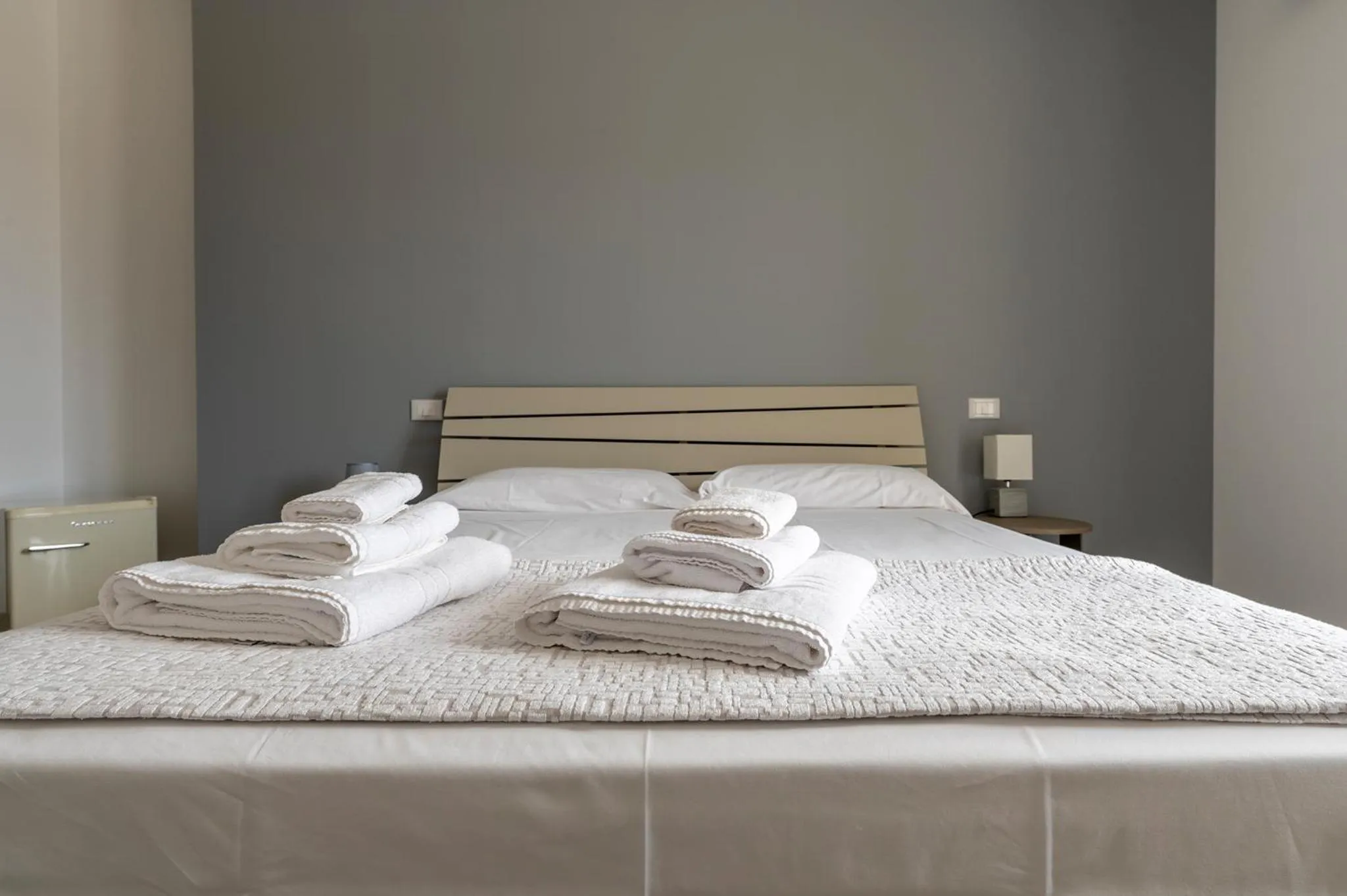 Photo of the whole room, Bed in Serafini Rooms