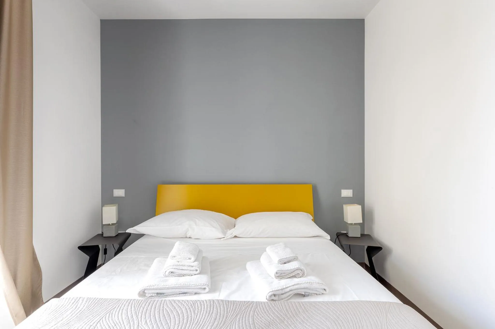 Bed in Serafini Rooms