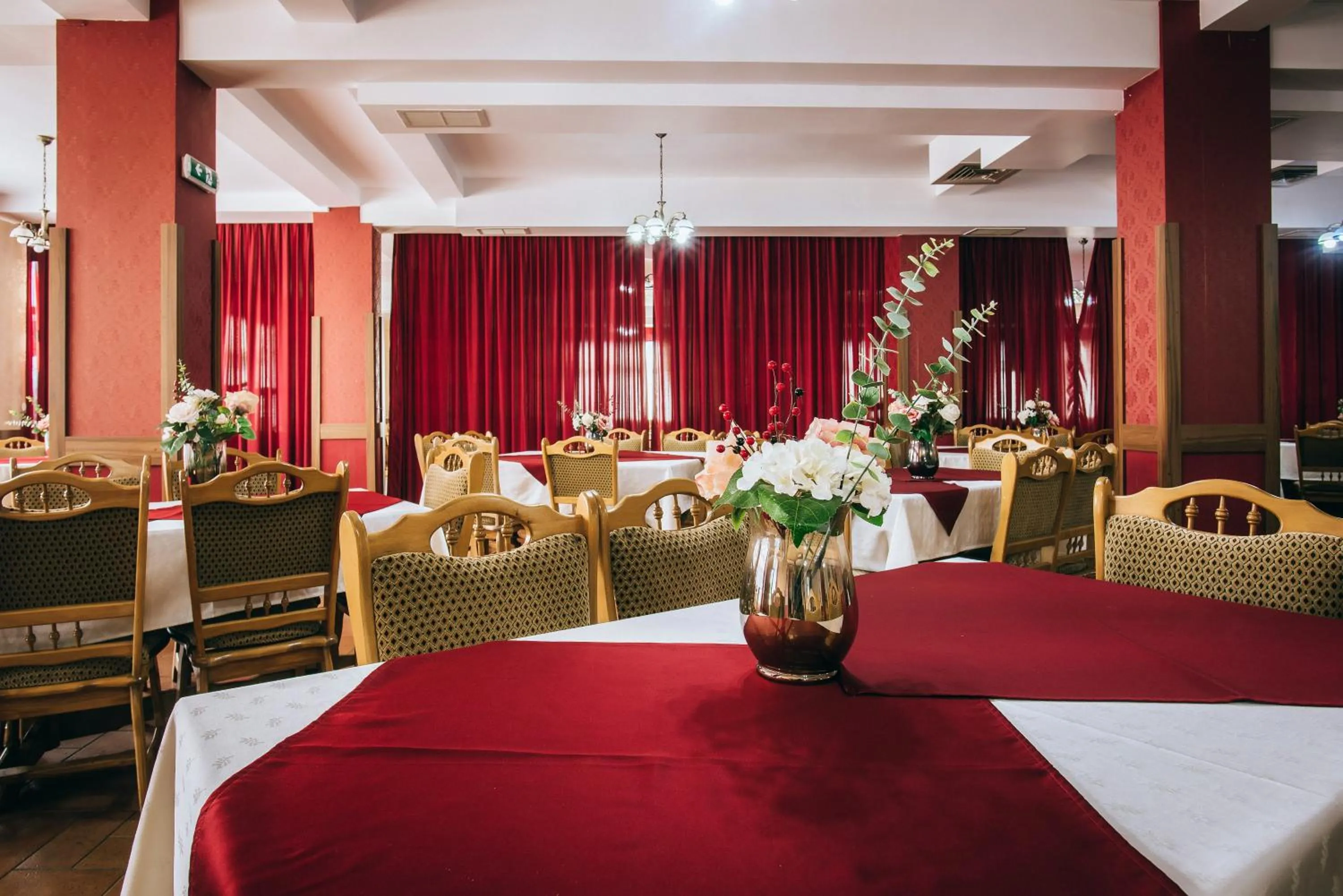 Restaurant/places to eat in Casa Rubin