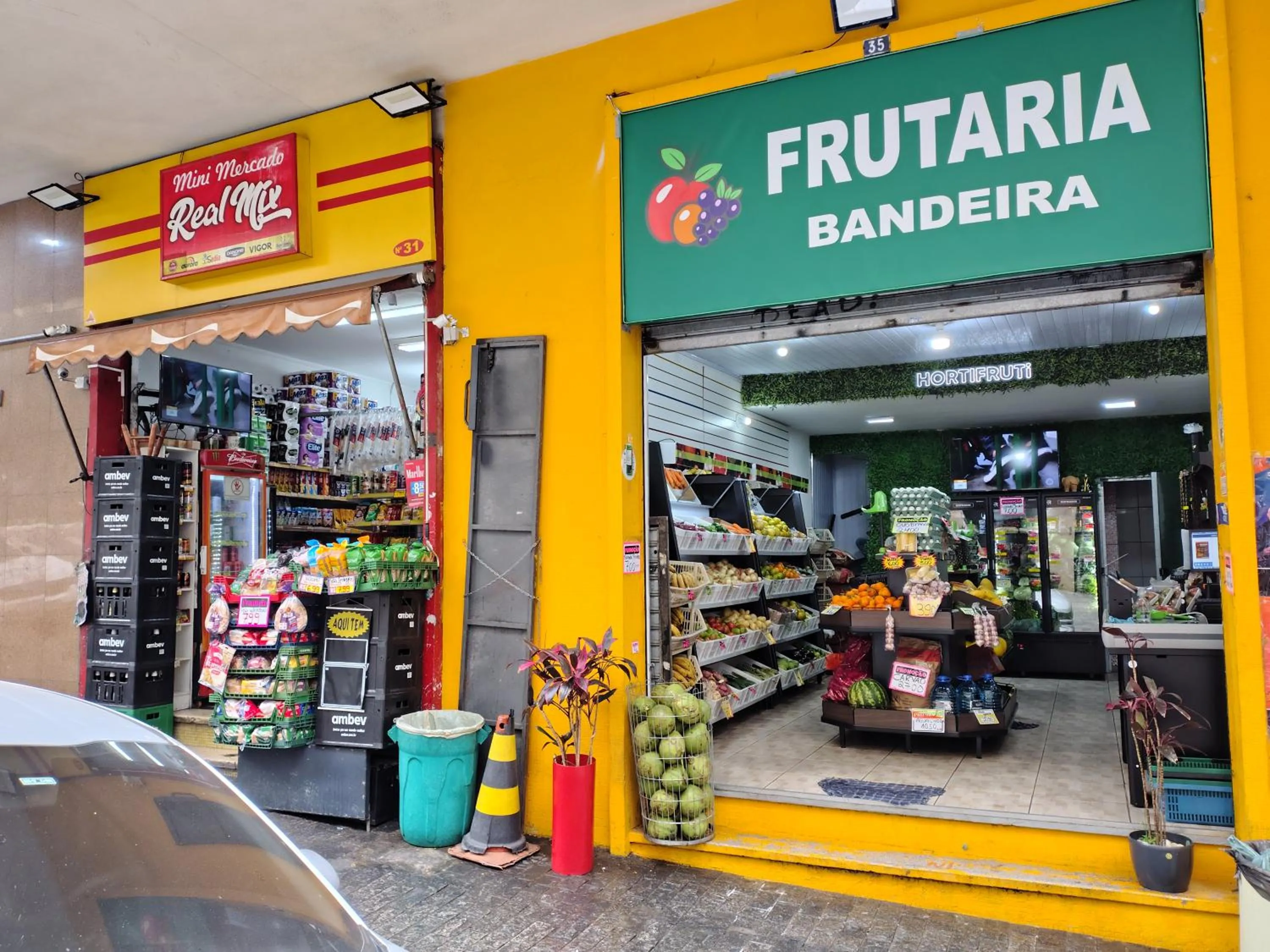 Supermarket/grocery shop in Hotel Paris