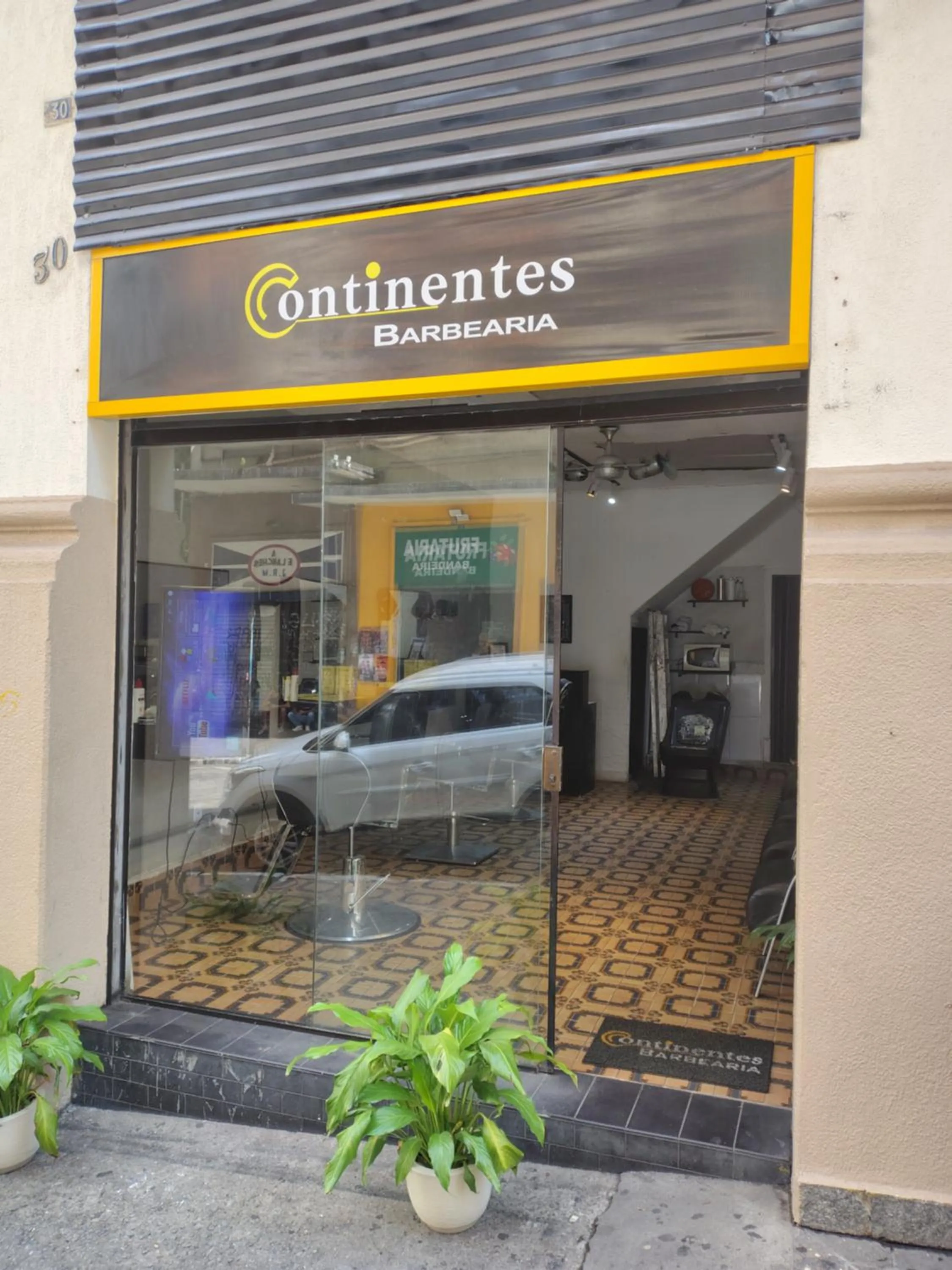 Shopping Area in Hotel Paris