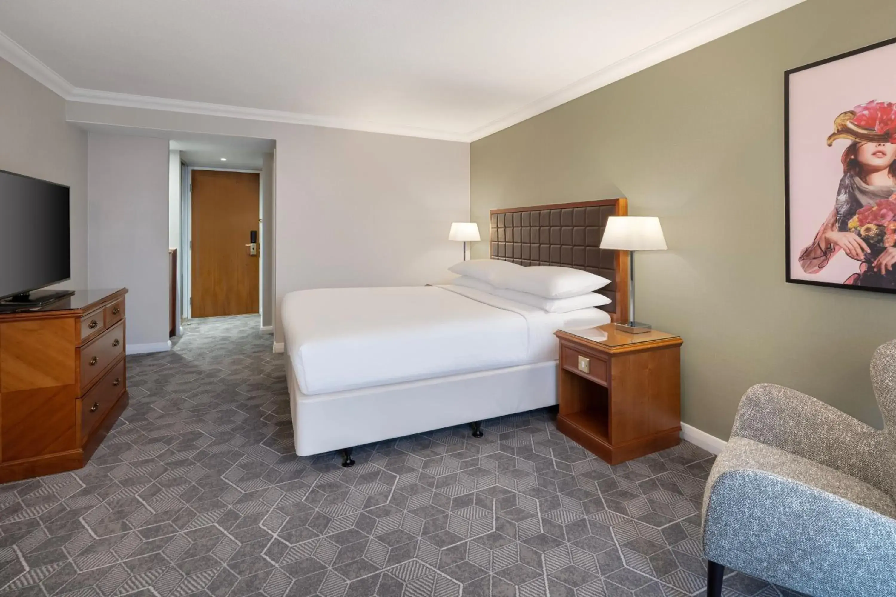 Executive Room with Lounge Access in Delta Hotels by Marriott Heathrow Windsor Executive Room with Lounge Access in Delta Hotels by Marriott Heathrow Windsor