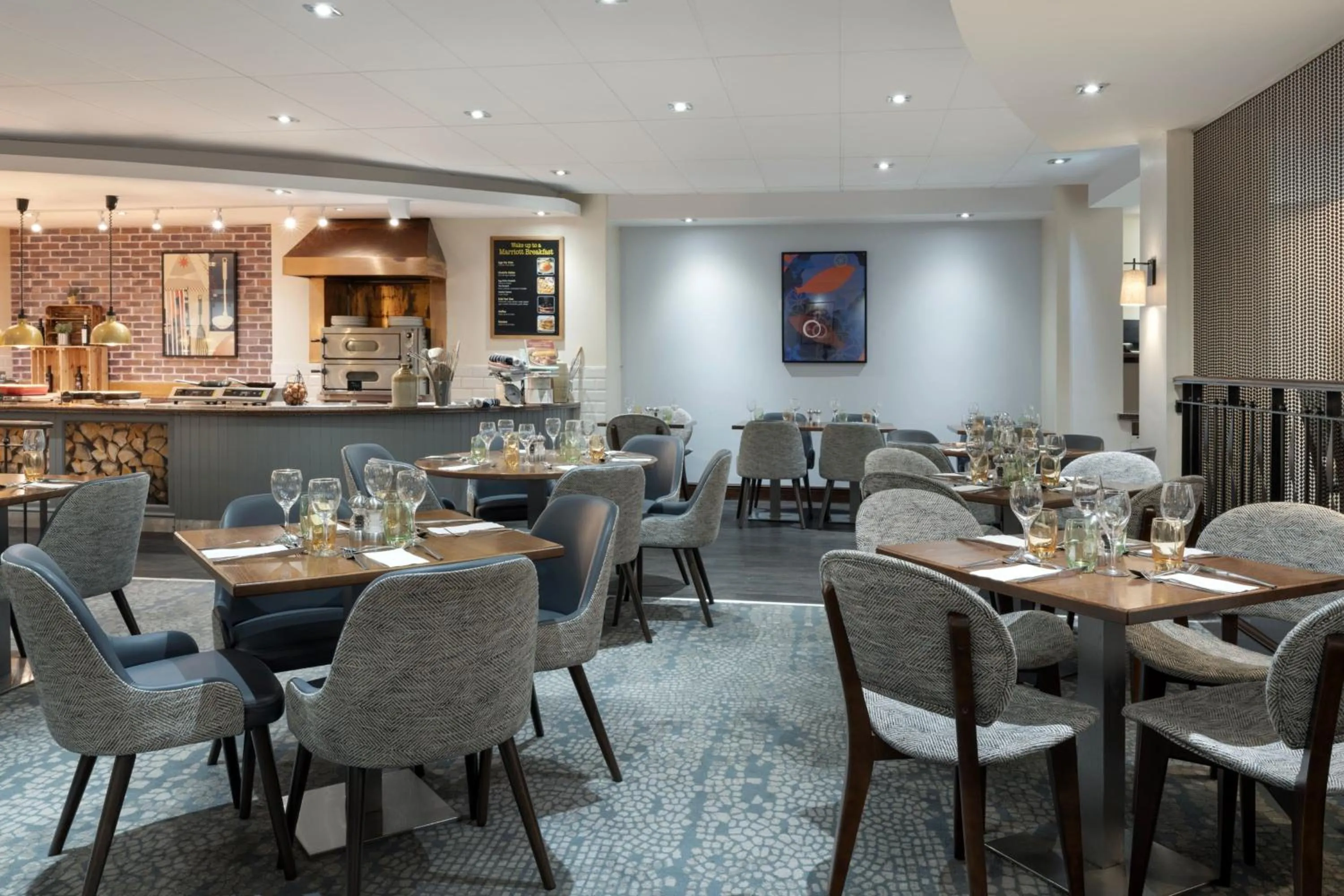 Kitchen or kitchenette in Delta Hotels by Marriott Heathrow Windsor