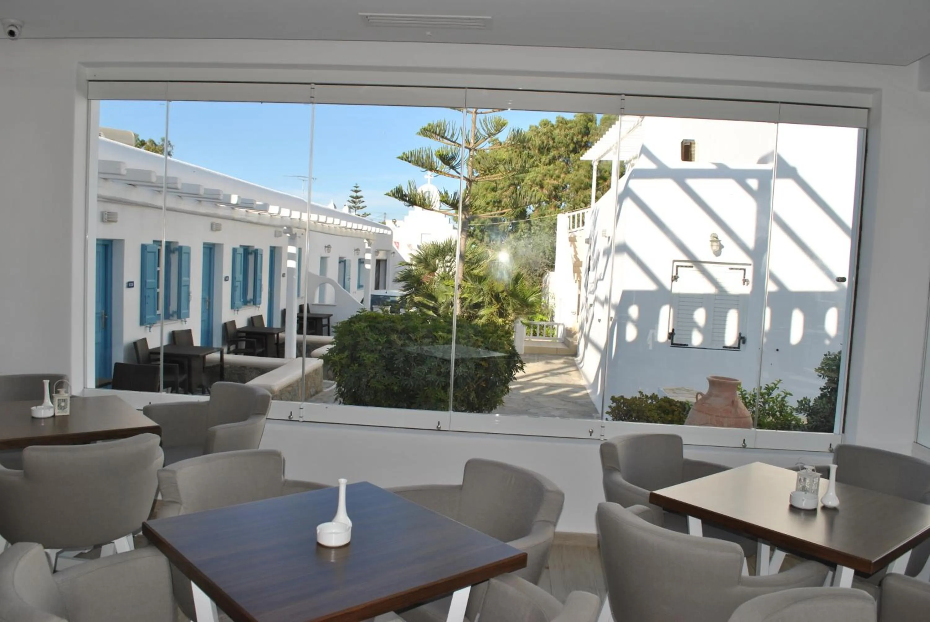 Lounge or bar in Petinaros Hotel