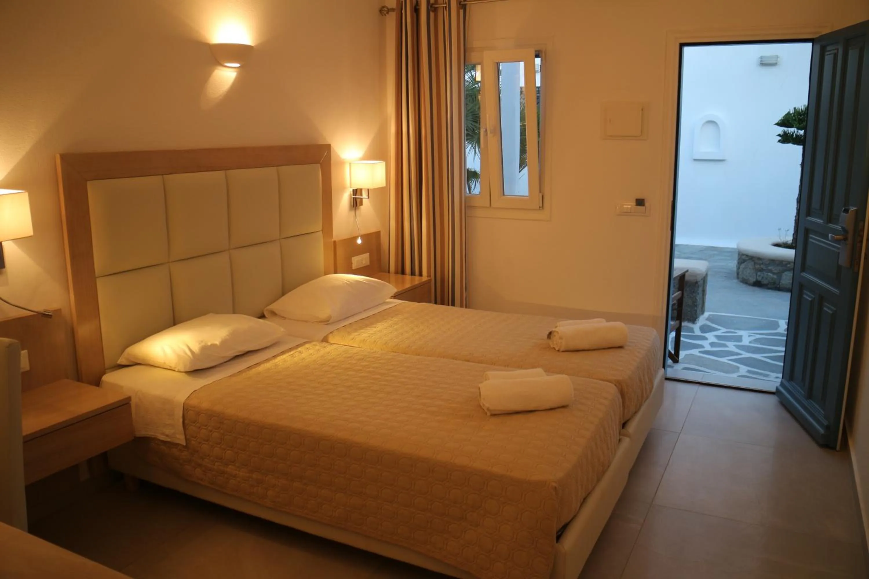 Photo of the whole room in Petinaros Hotel