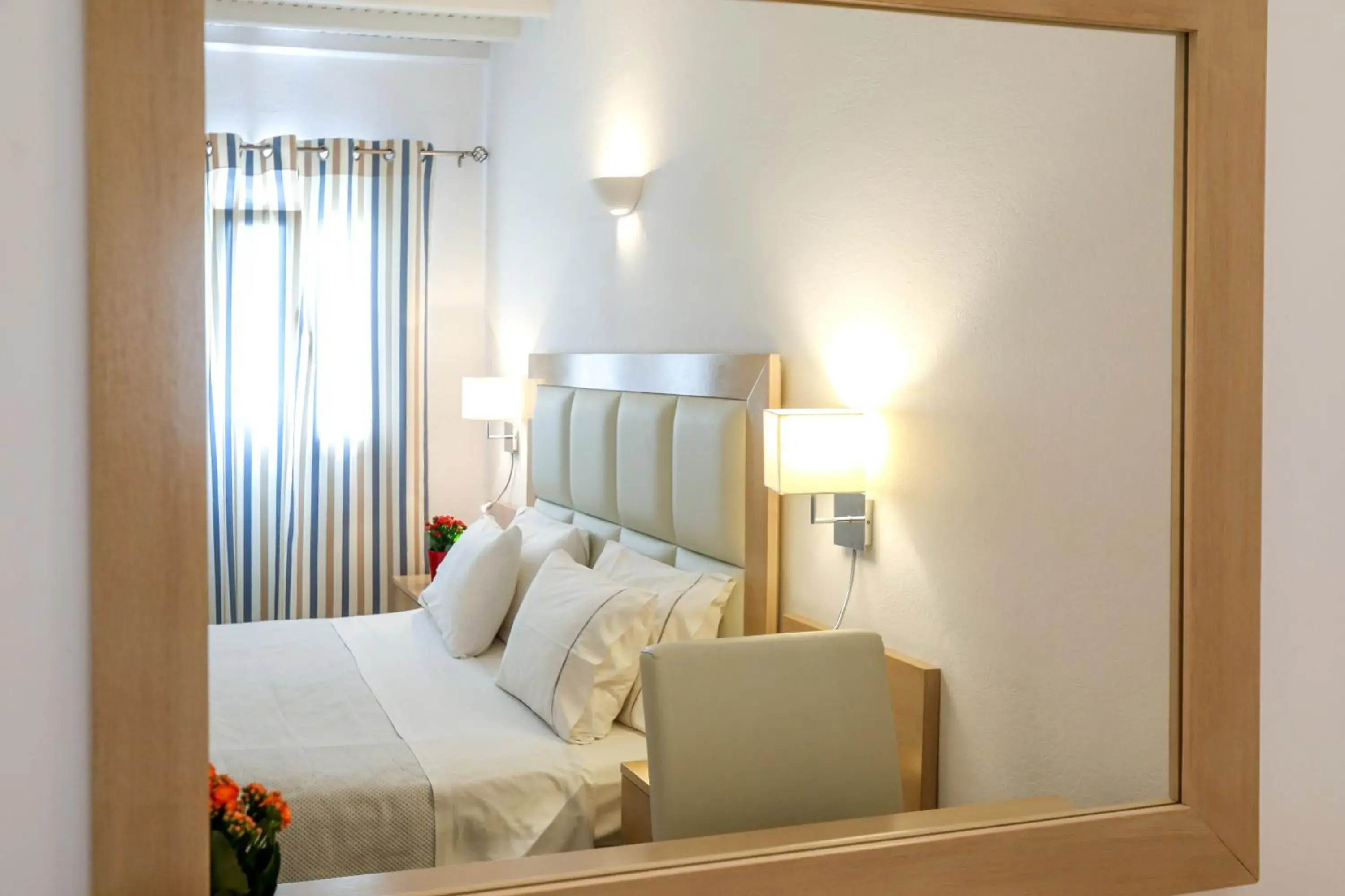 Budget Double or Twin Room in Petinaros Hotel Budget Double or Twin Room in Petinaros Hotel