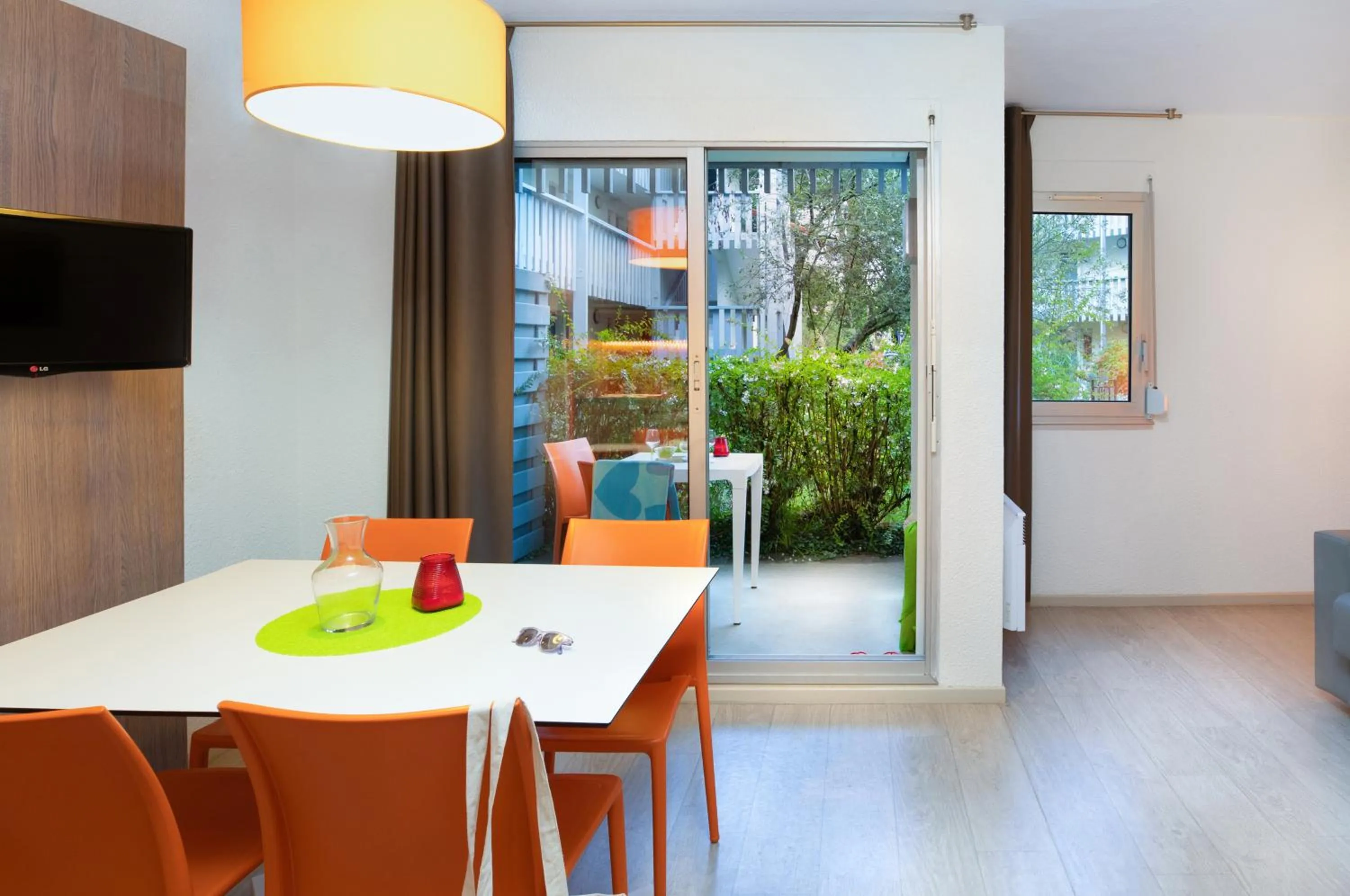 Dining area in SOWELL Family Pignada Plage