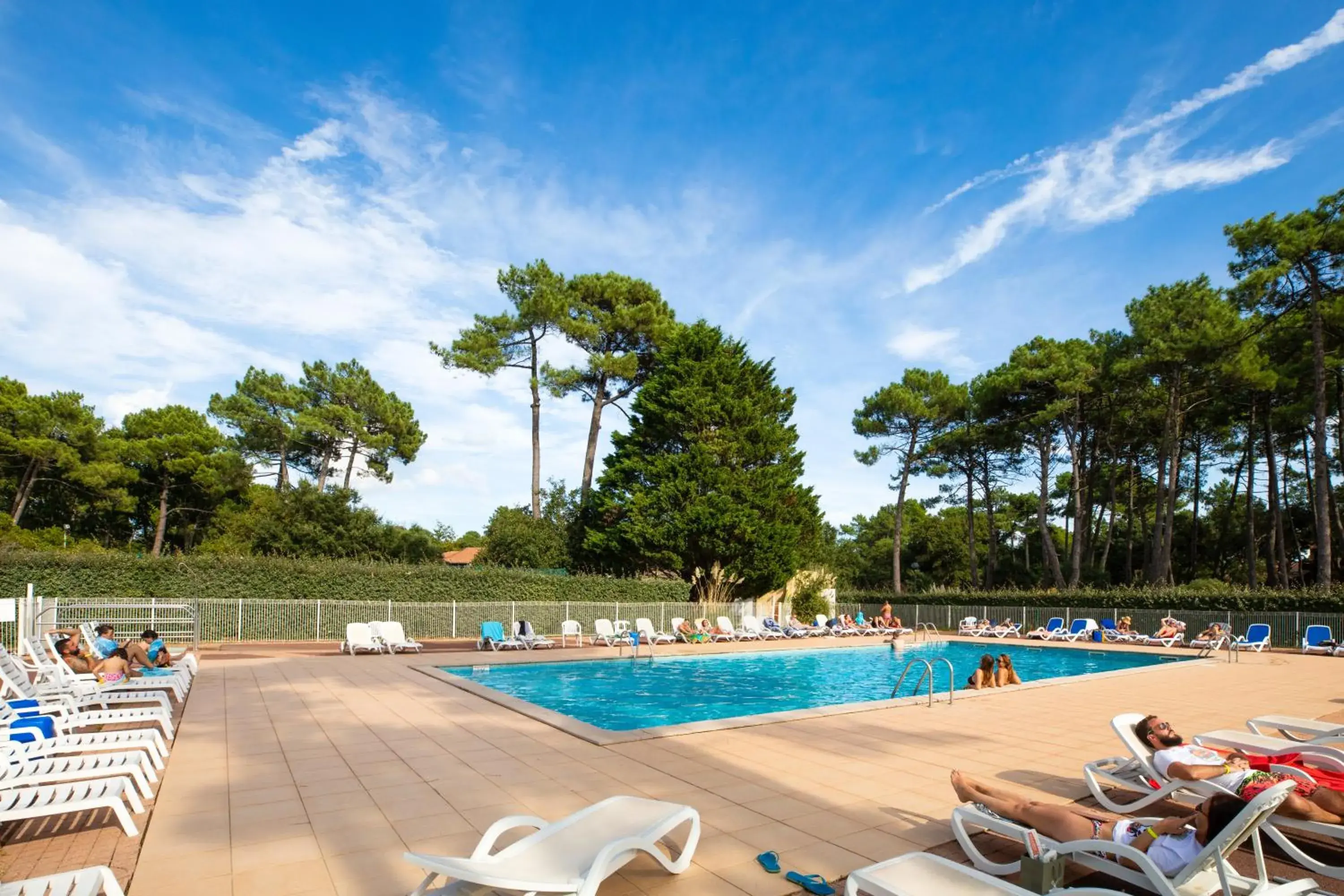 Swimming pool in SOWELL Family Pignada Plage Swimming pool in SOWELL Family Pignada Plage