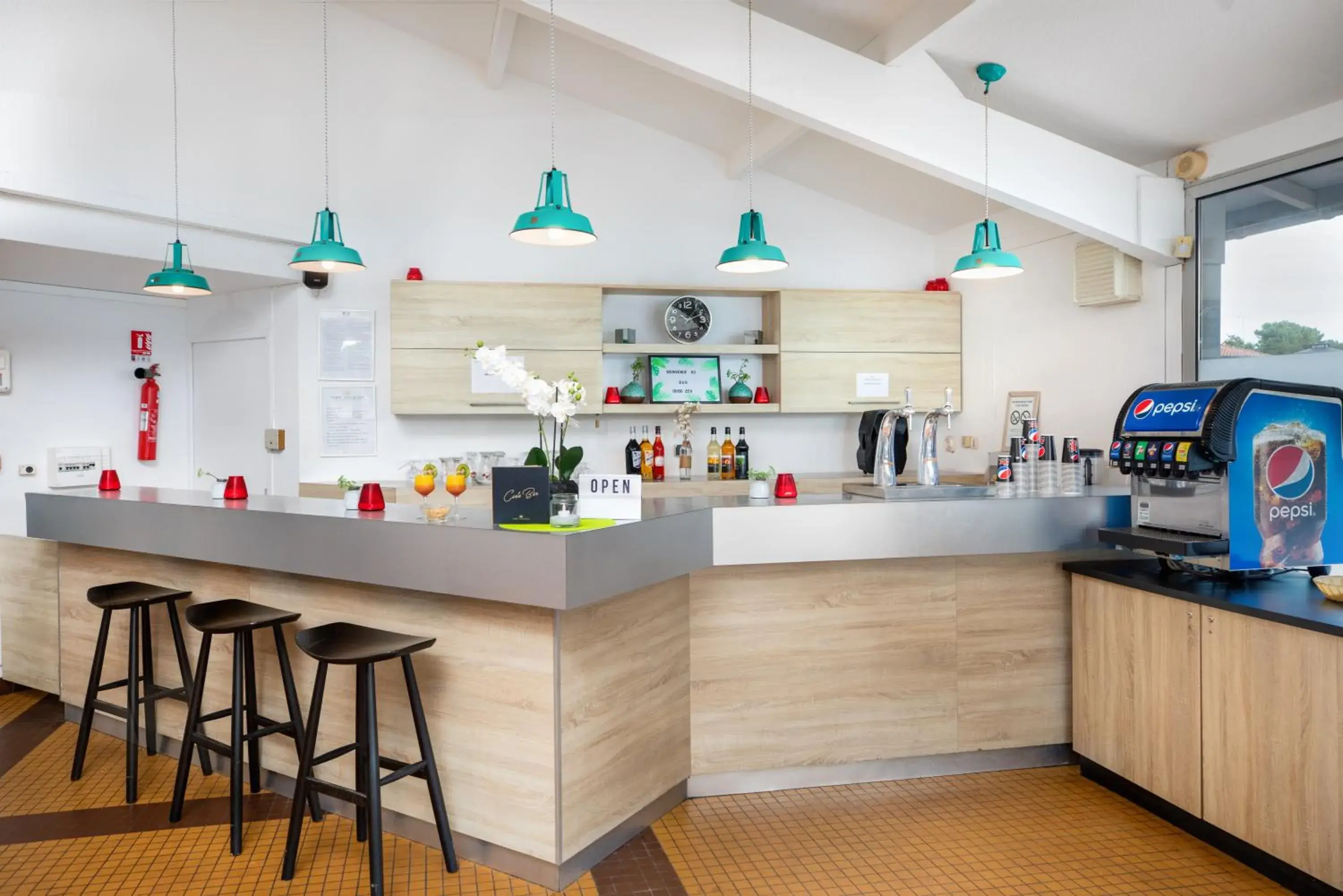 Lounge or bar in SOWELL Family Pignada Plage Lounge or bar in SOWELL Family Pignada Plage