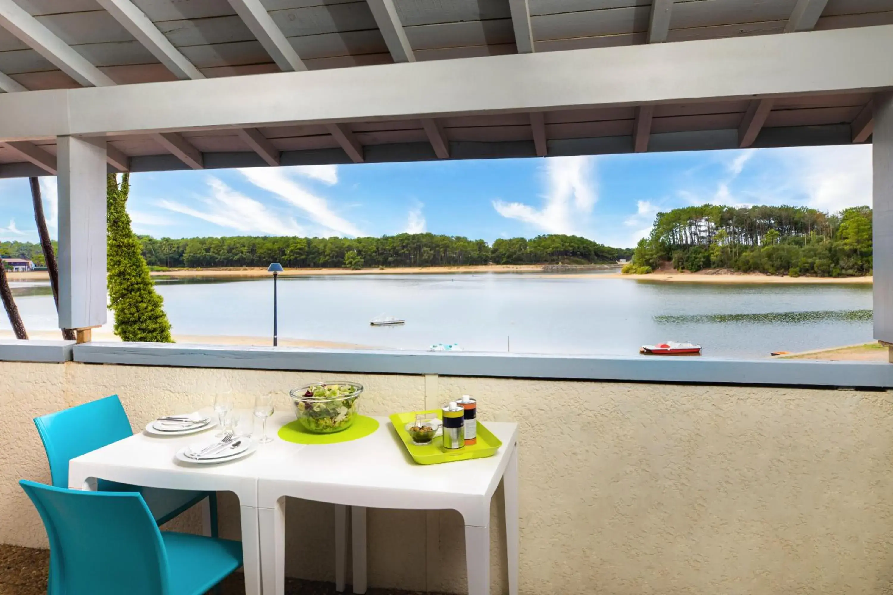 Lake view in SOWELL Family Pignada Plage Lake view in SOWELL Family Pignada Plage