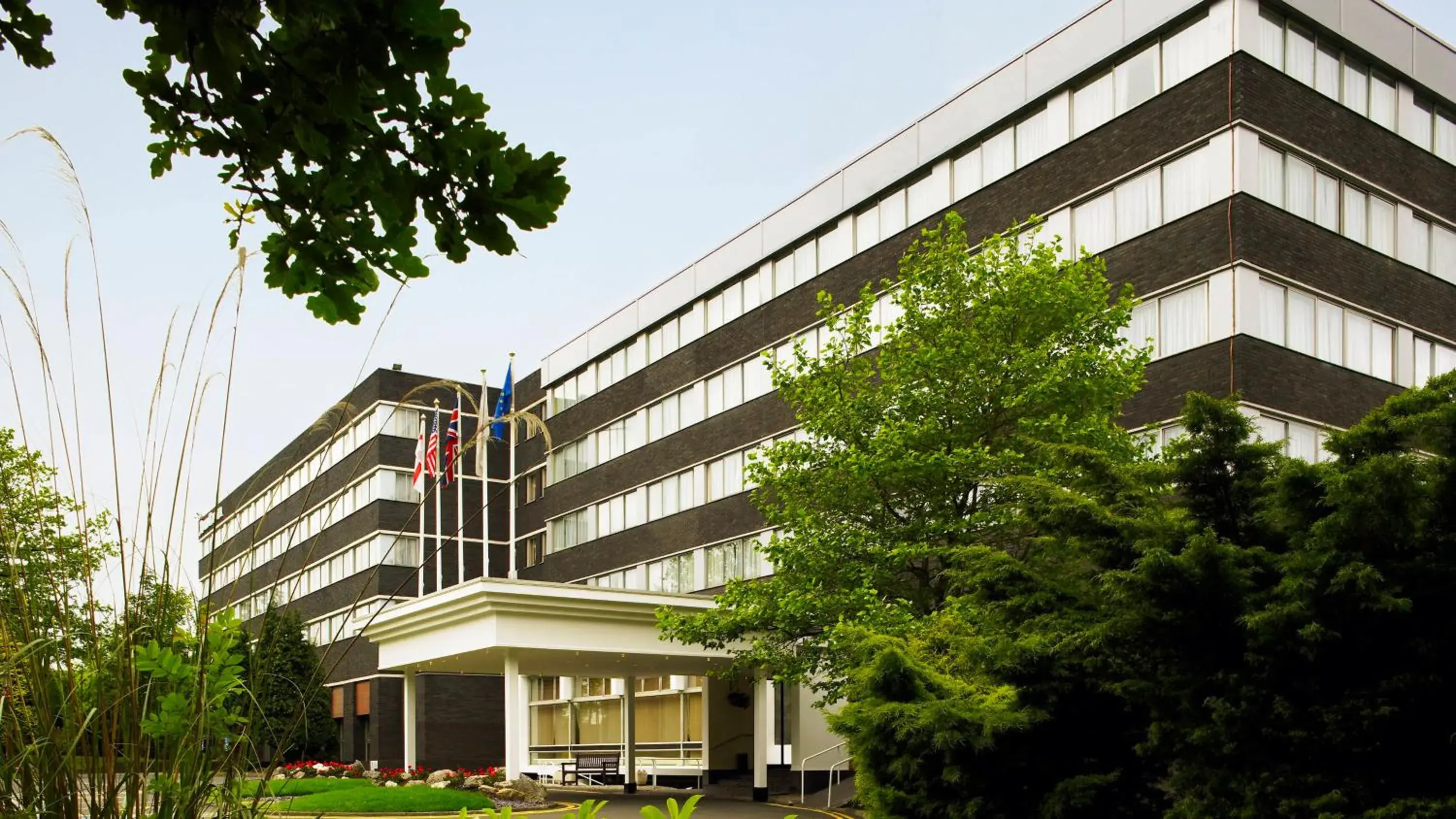 Property building in Grand Hotel Gosforth Park Property building in Grand Hotel Gosforth Park