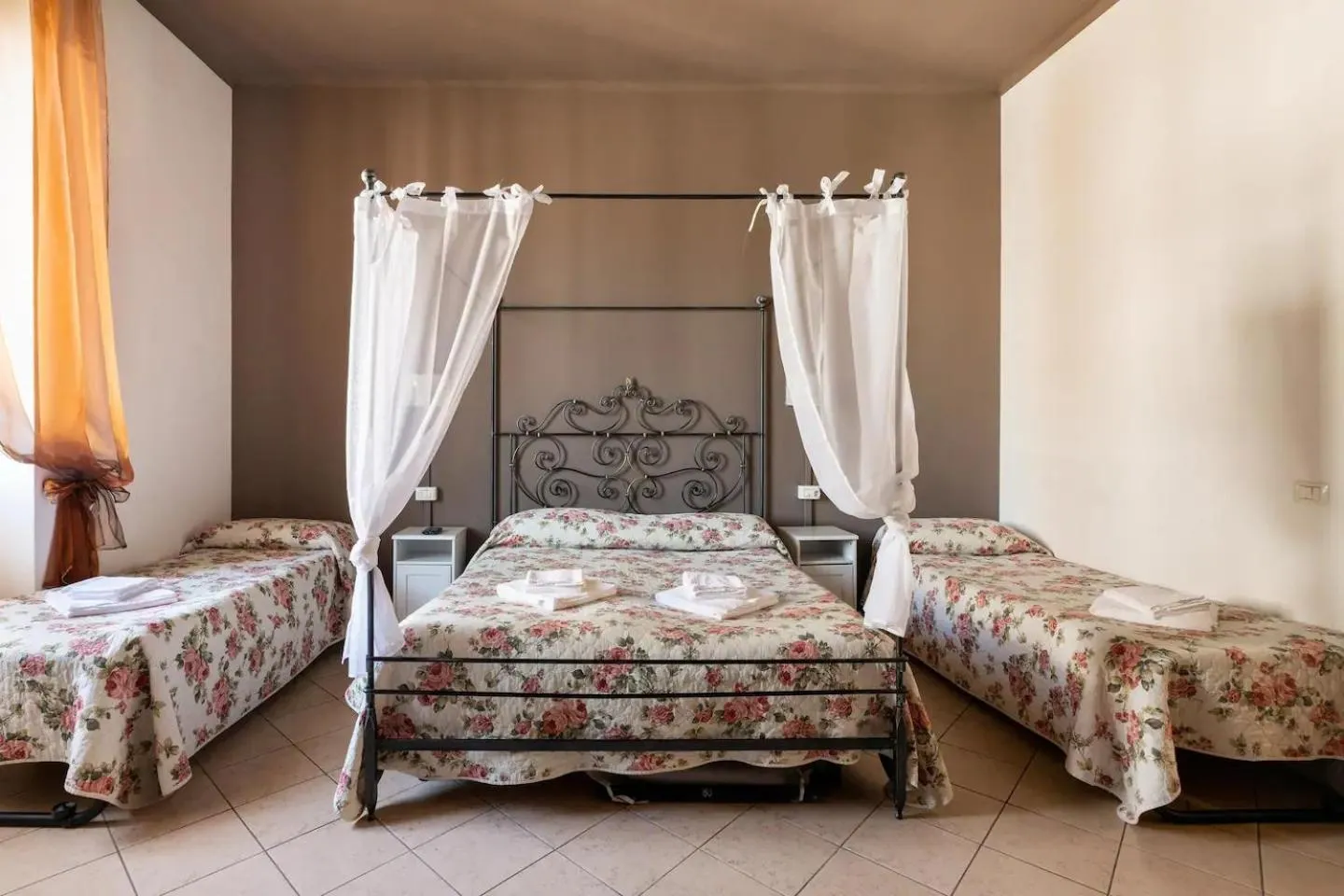 Bed in Stop & Sleep Bergamo