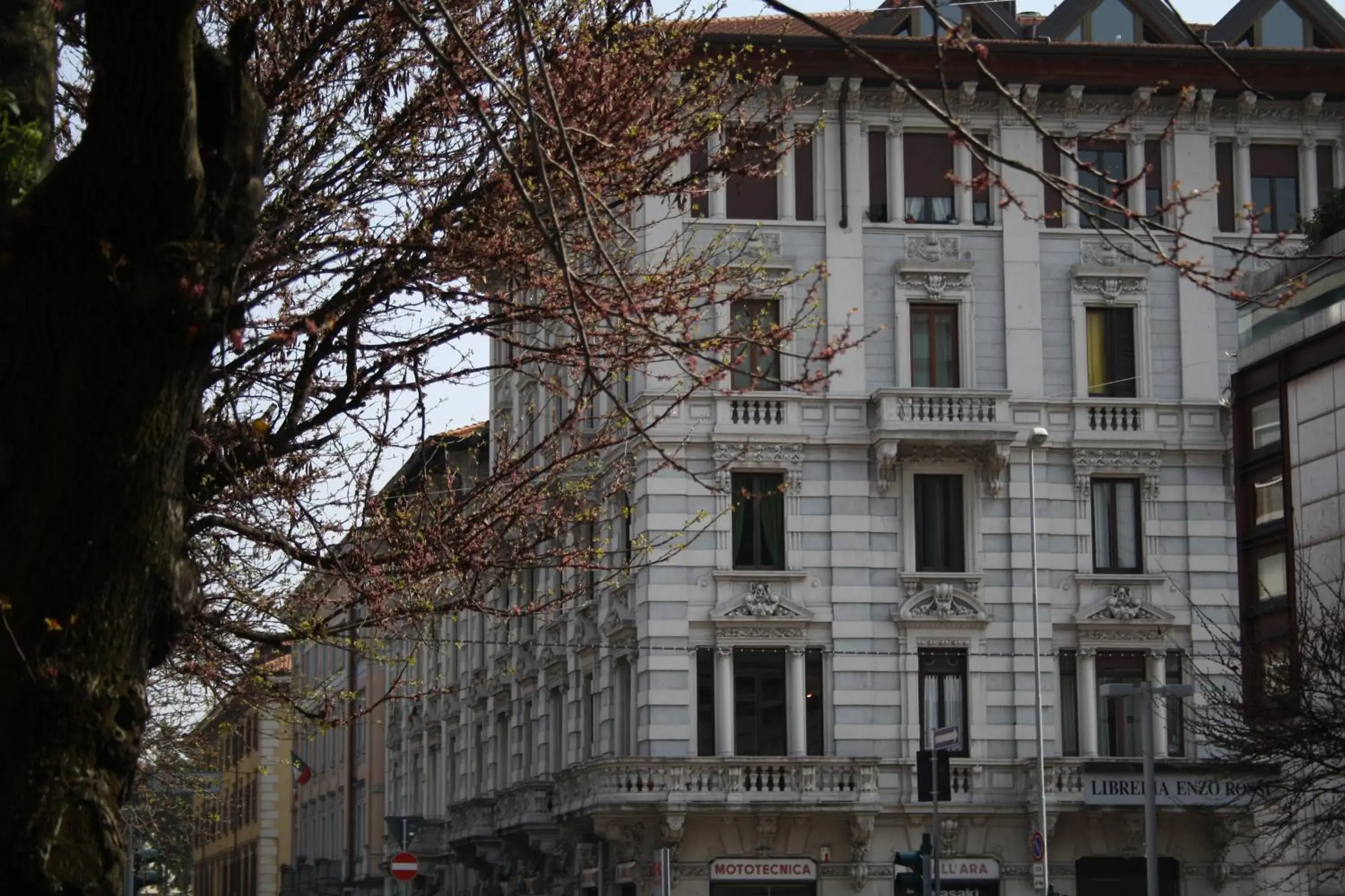 Facade/entrance in Stop & Sleep Bergamo Facade/entrance in Stop & Sleep Bergamo